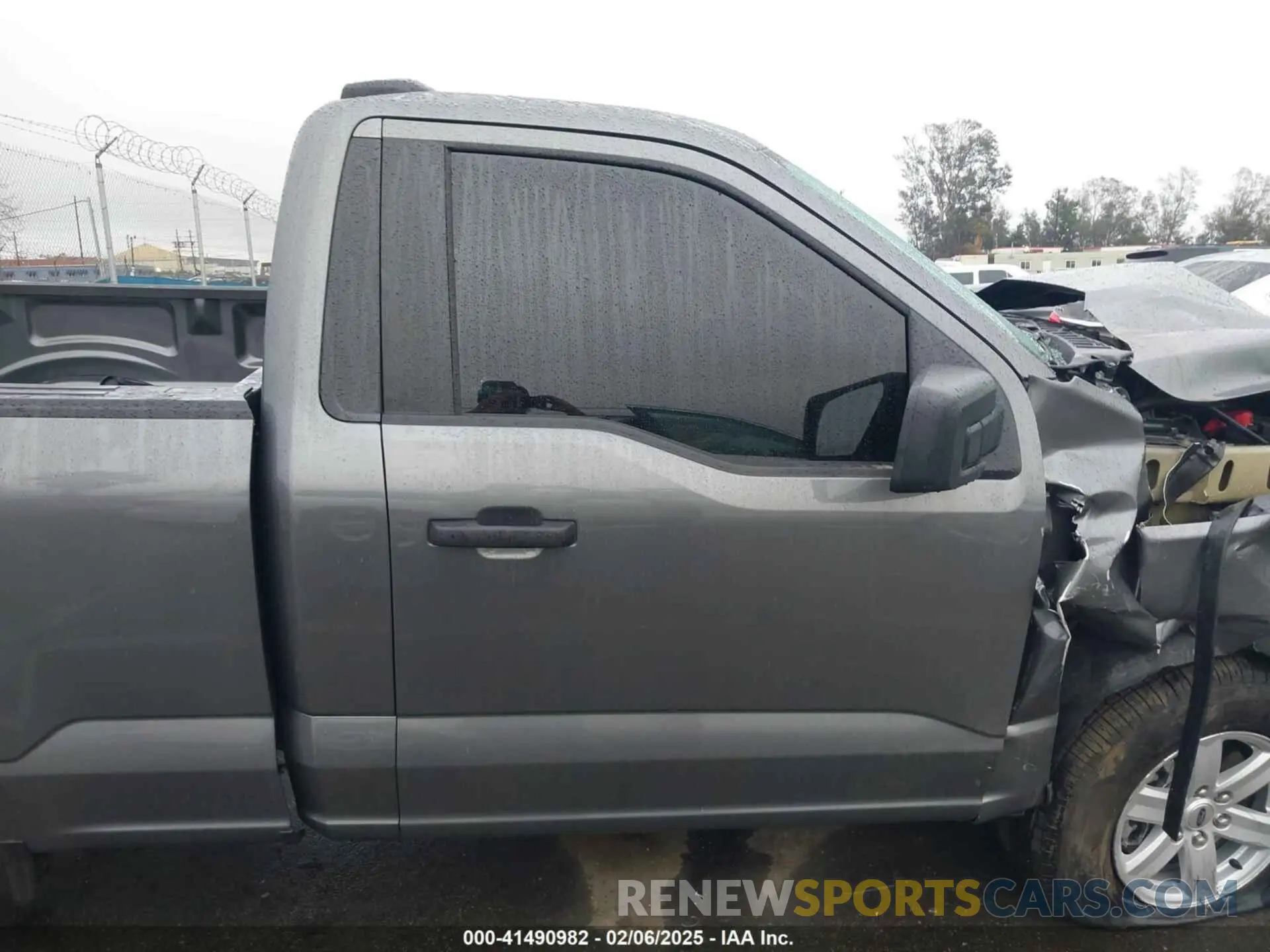 13 Фотография поврежденного автомобиля 1FTMF1L59RKF00396 FORD F-150 2024
