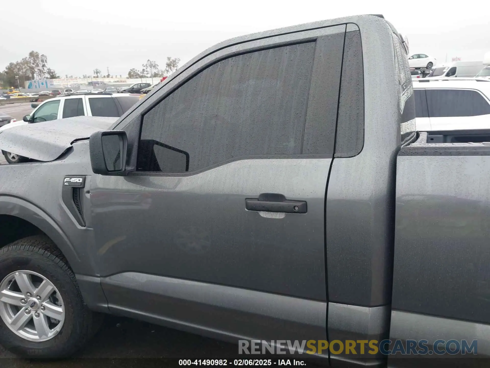 14 Фотография поврежденного автомобиля 1FTMF1L59RKF00396 FORD F-150 2024