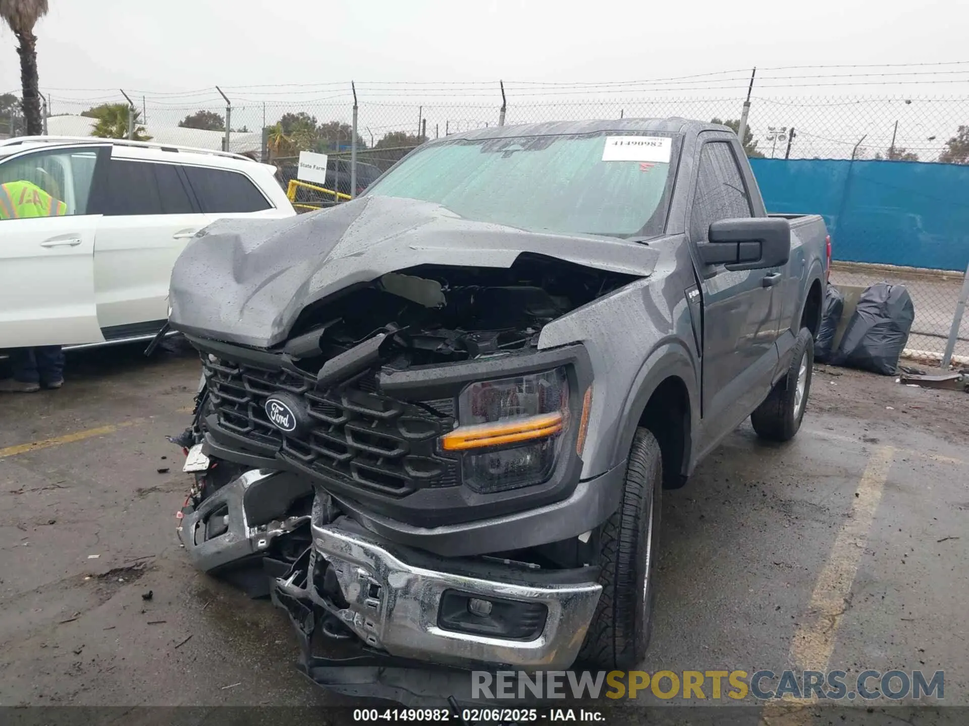 2 Фотография поврежденного автомобиля 1FTMF1L59RKF00396 FORD F-150 2024