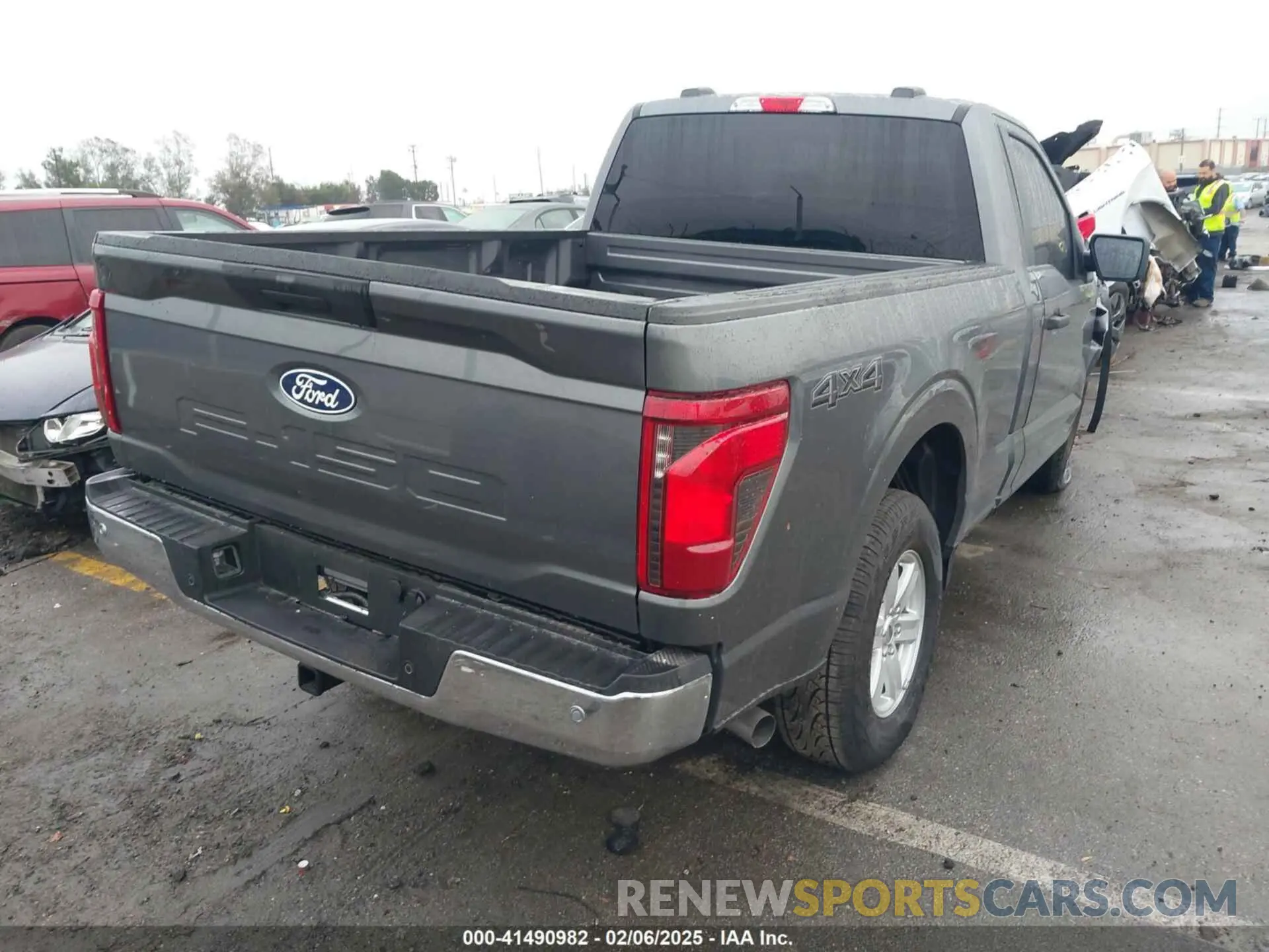 4 Фотография поврежденного автомобиля 1FTMF1L59RKF00396 FORD F-150 2024