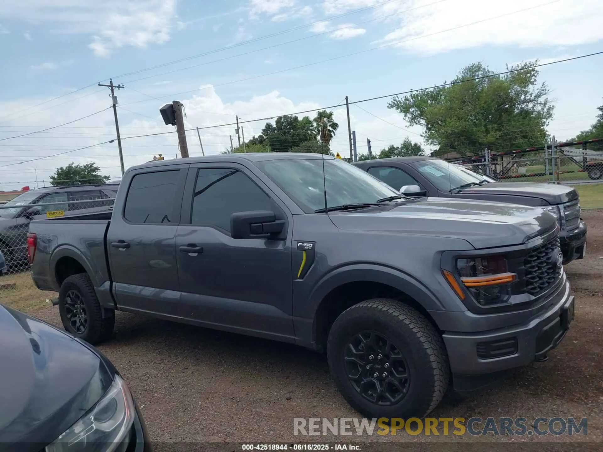 13 Фотография поврежденного автомобиля 1FTEW2LP2SKD43120 FORD F-150 2025