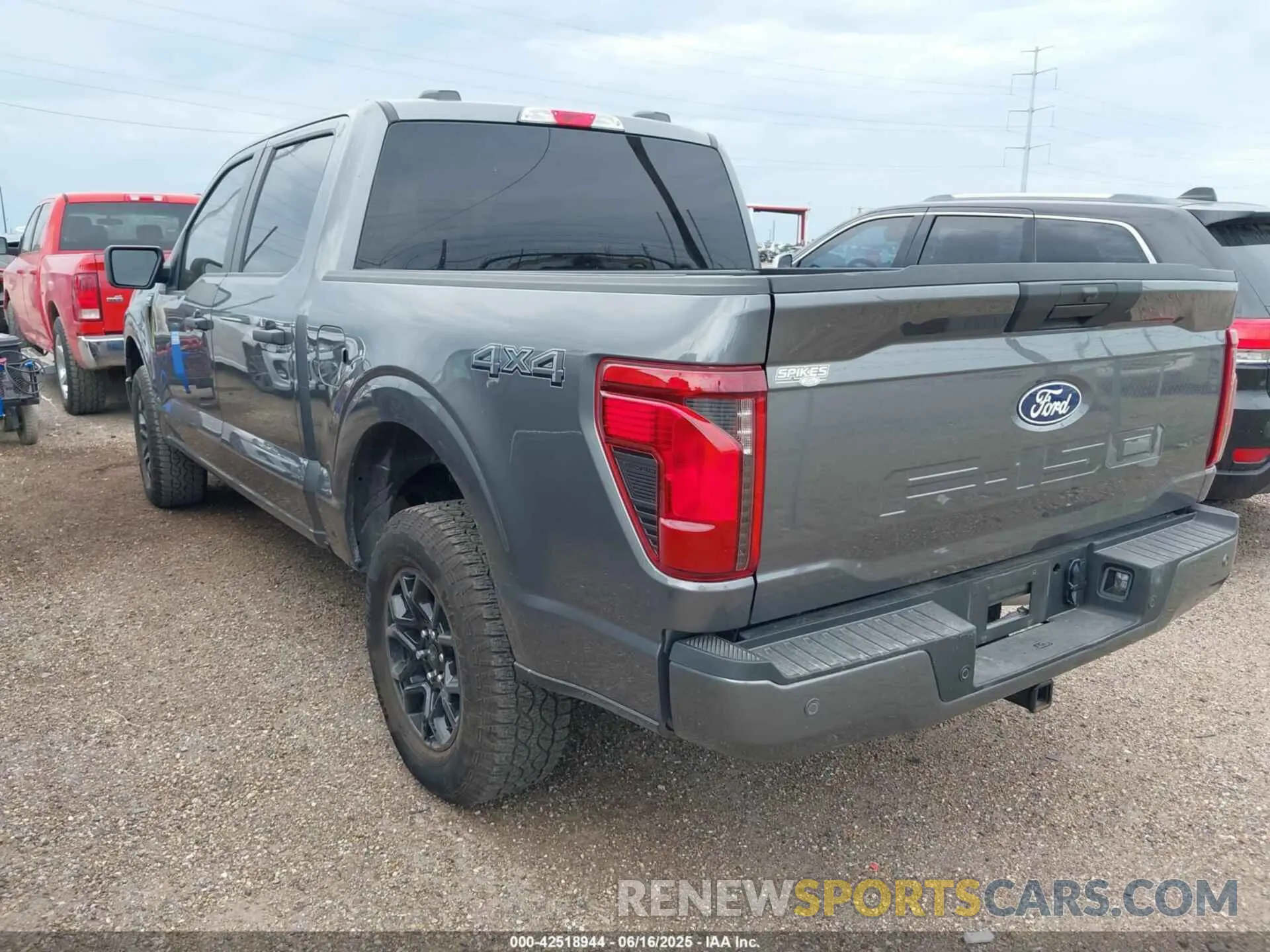 3 Фотография поврежденного автомобиля 1FTEW2LP2SKD43120 FORD F-150 2025