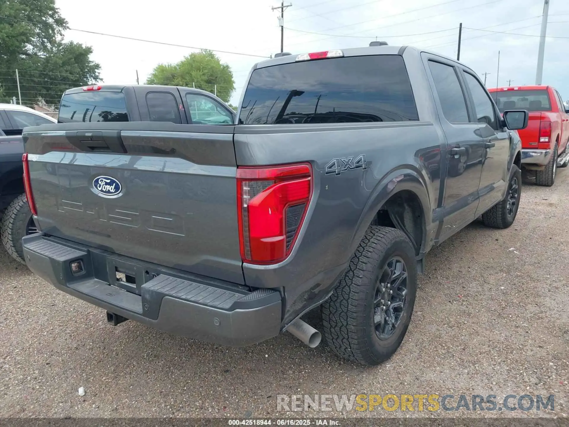 4 Фотография поврежденного автомобиля 1FTEW2LP2SKD43120 FORD F-150 2025