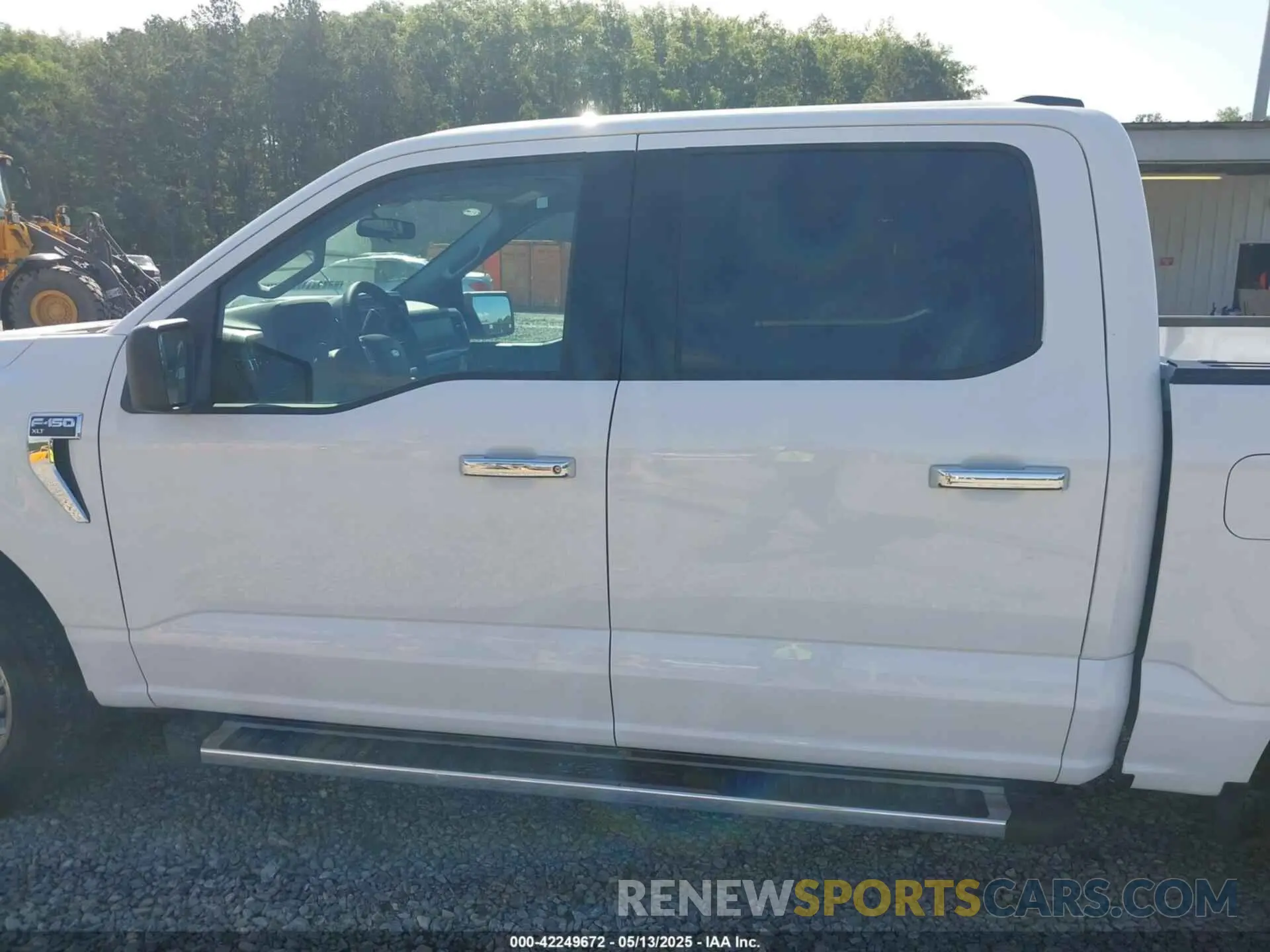 14 Photograph of a damaged car 1FTEW3KP7SKE05781 FORD F-150 2025