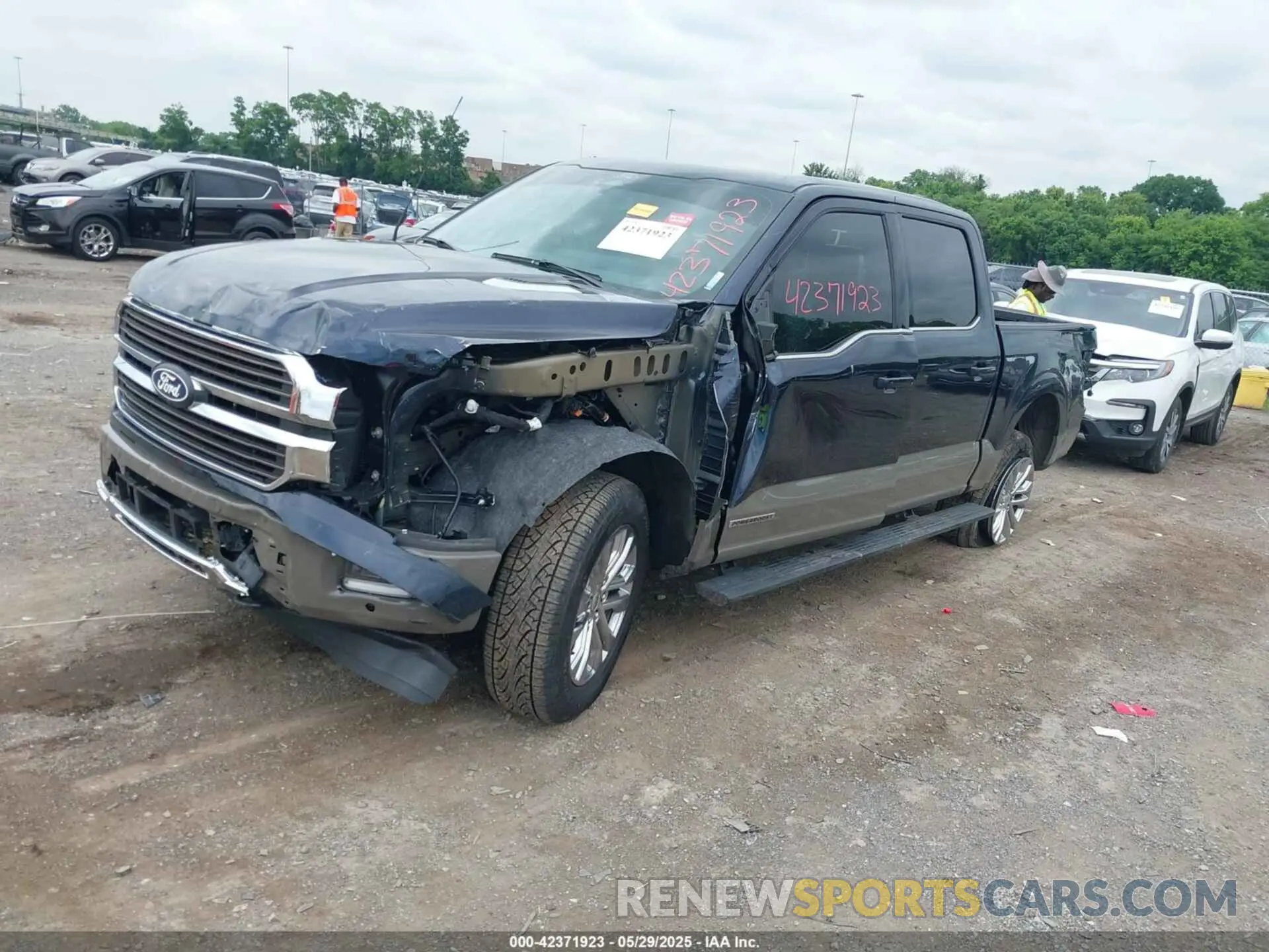 2 Фотография поврежденного автомобиля 1FTFW6LD7SFA48539 FORD F-150 2025