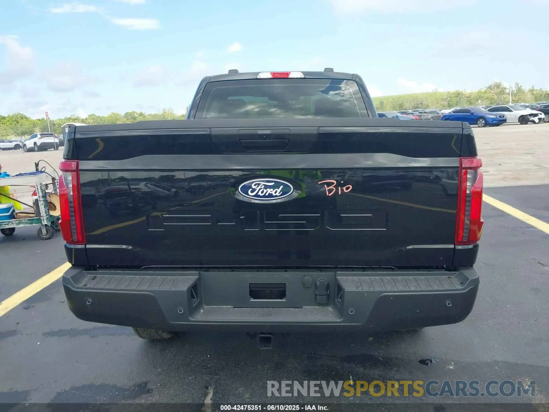 16 Photograph of a damaged car 1FTMF1L50SKD57991 FORD F-150 2025