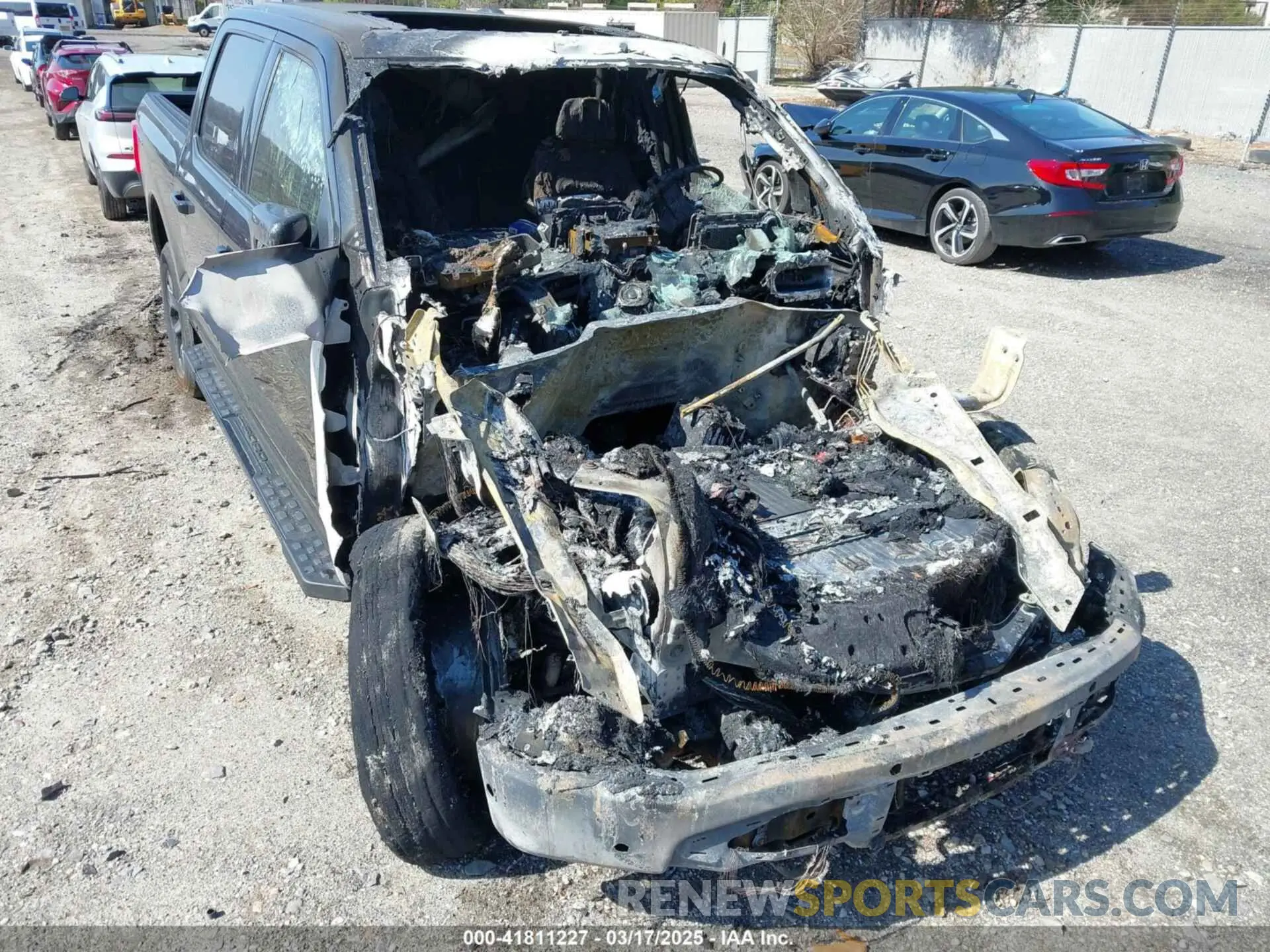 6 Photograph of a damaged car 1FT6W1EV8NWG13457 FORD F-150 LIGHTNING 2022