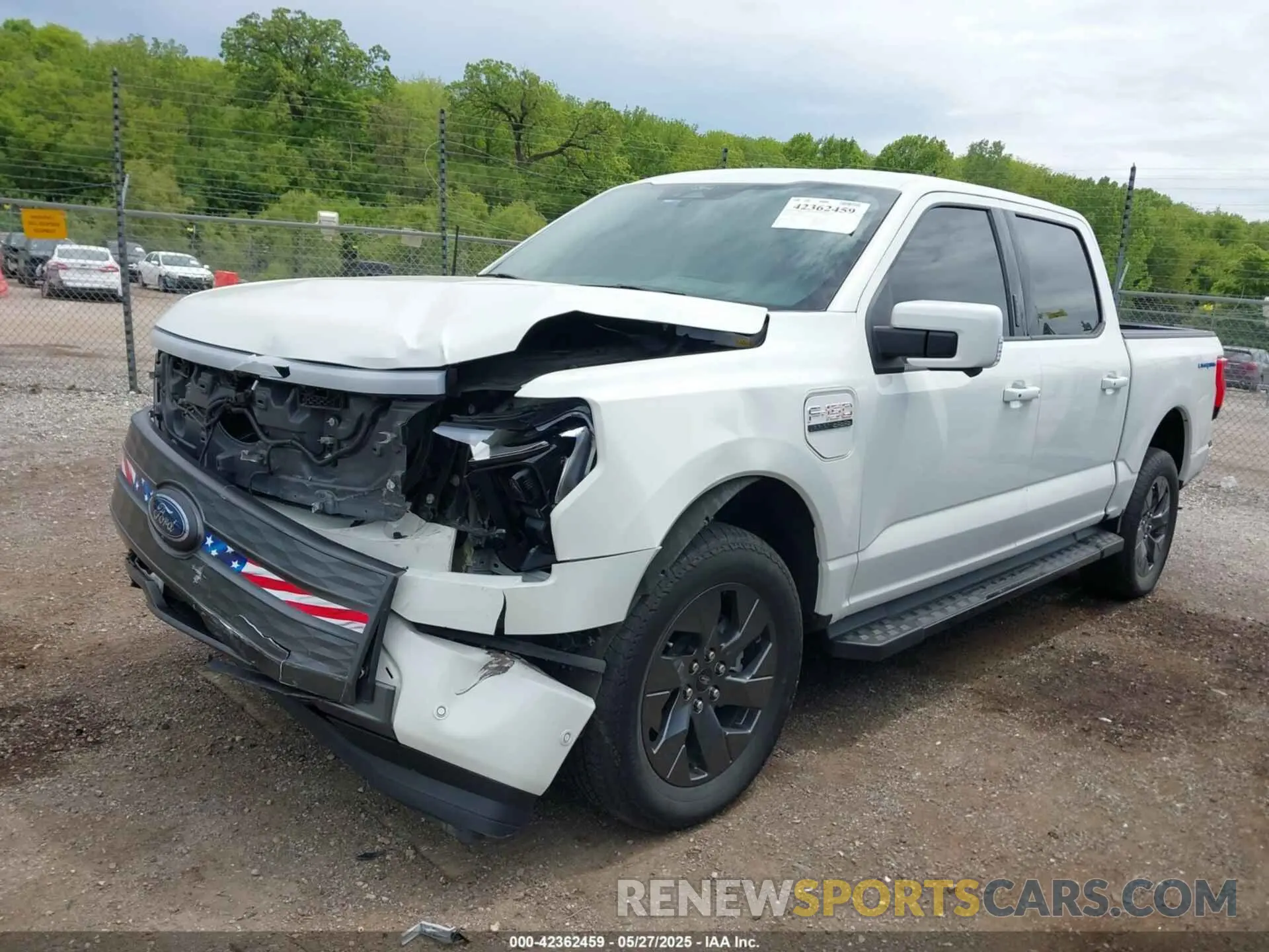 2 Фотография поврежденного автомобиля 1FTVW1EL3NWG16132 FORD F-150 LIGHTNING 2022