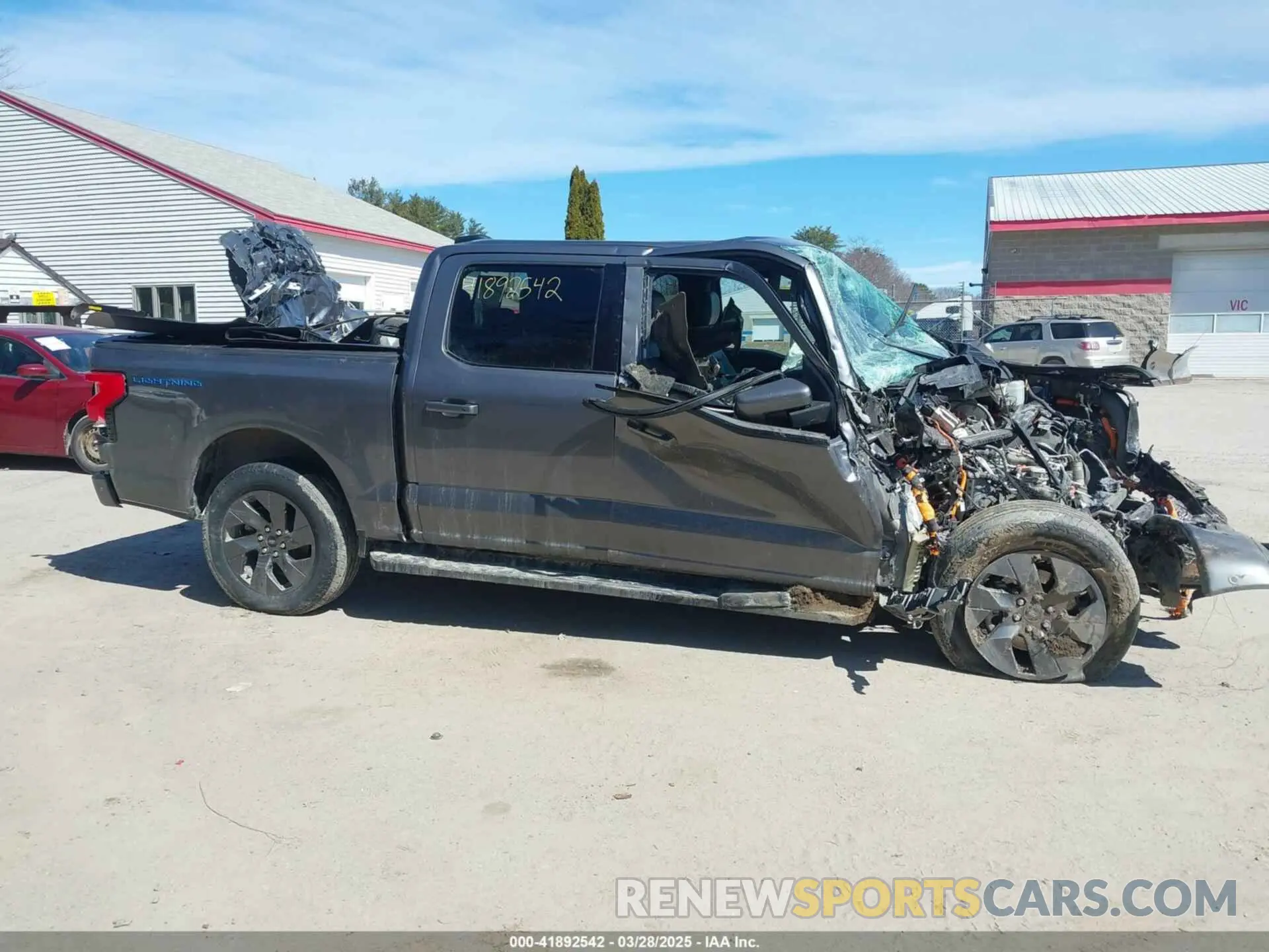 12 Фотография поврежденного автомобиля 1FTVW1EV4NWG03679 FORD F-150 LIGHTNING 2022