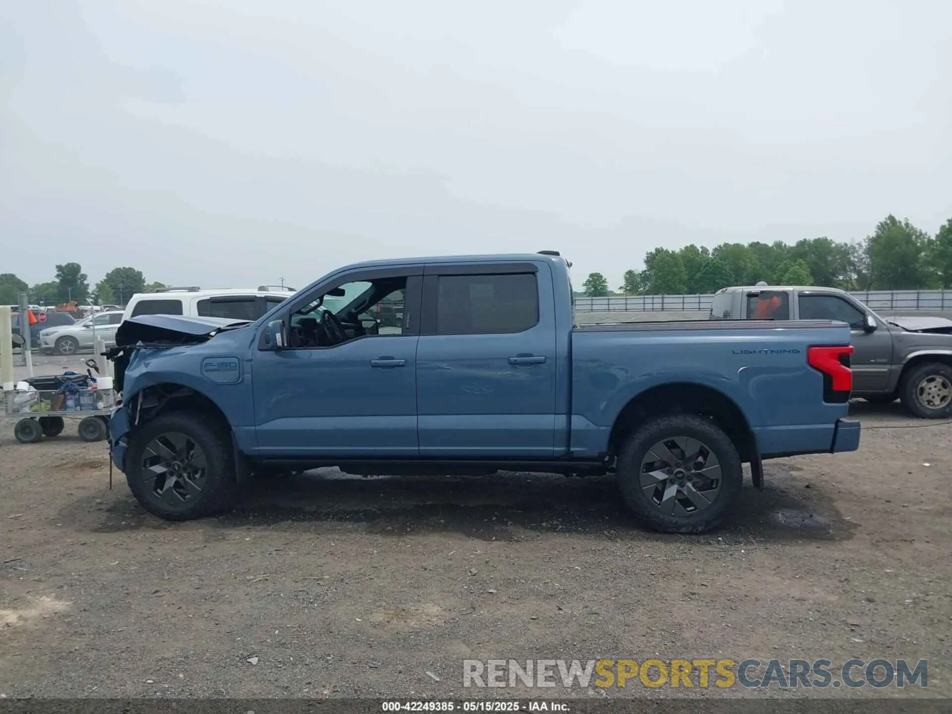 13 Photograph of a damaged car 1FT6W1EVXPWG53591 FORD F-150 LIGHTNING 2023