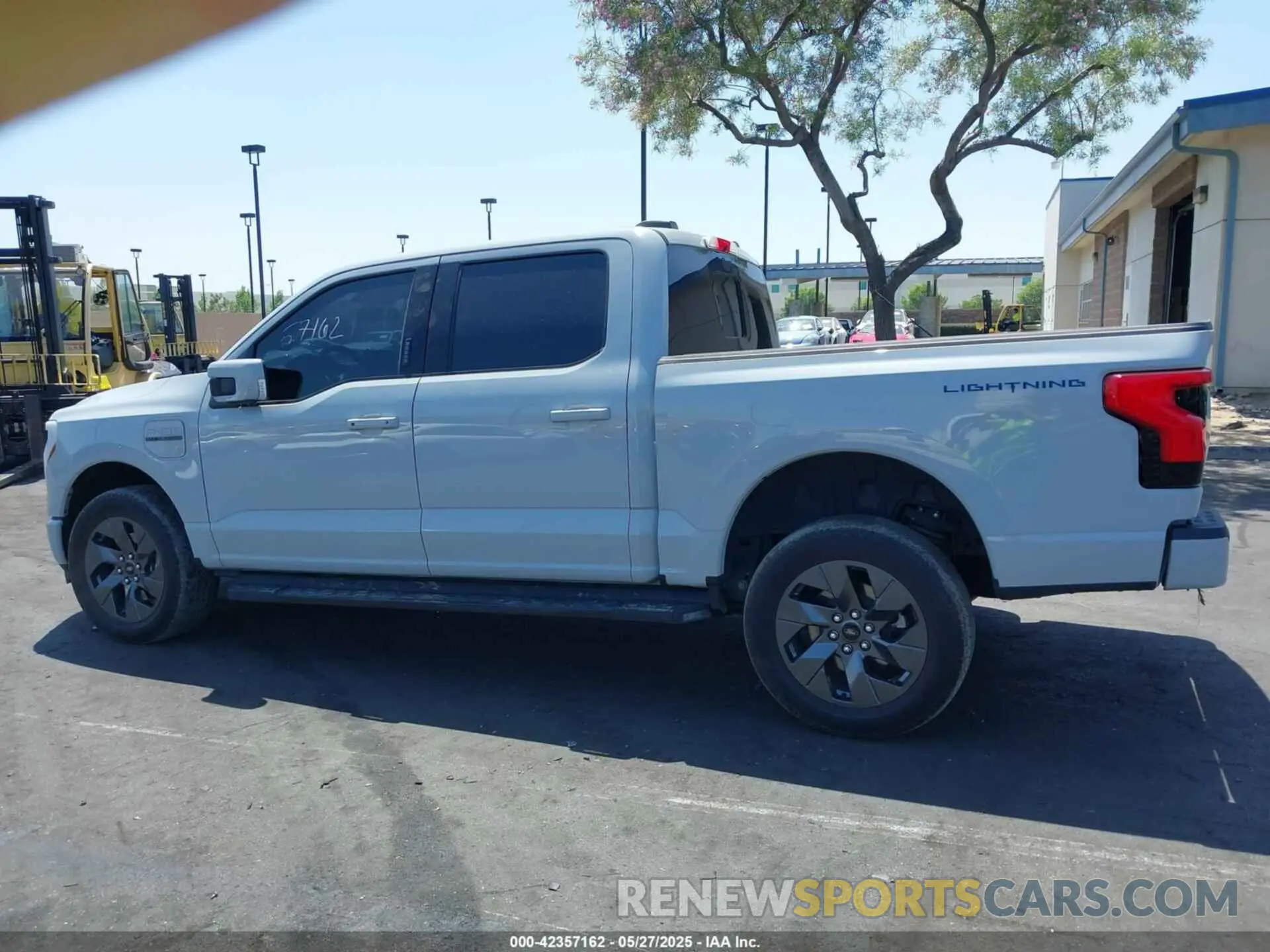 15 Photograph of a damaged car 1FTVW1EL3PWG20829 FORD F-150 LIGHTNING 2023