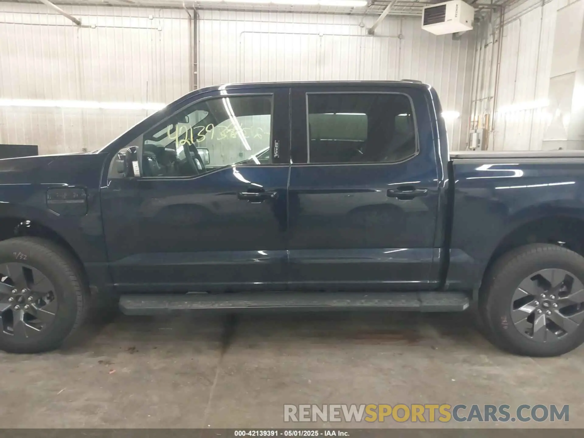 15 Photograph of a damaged car 1FTVW1EL4PWG22900 FORD F-150 LIGHTNING 2023