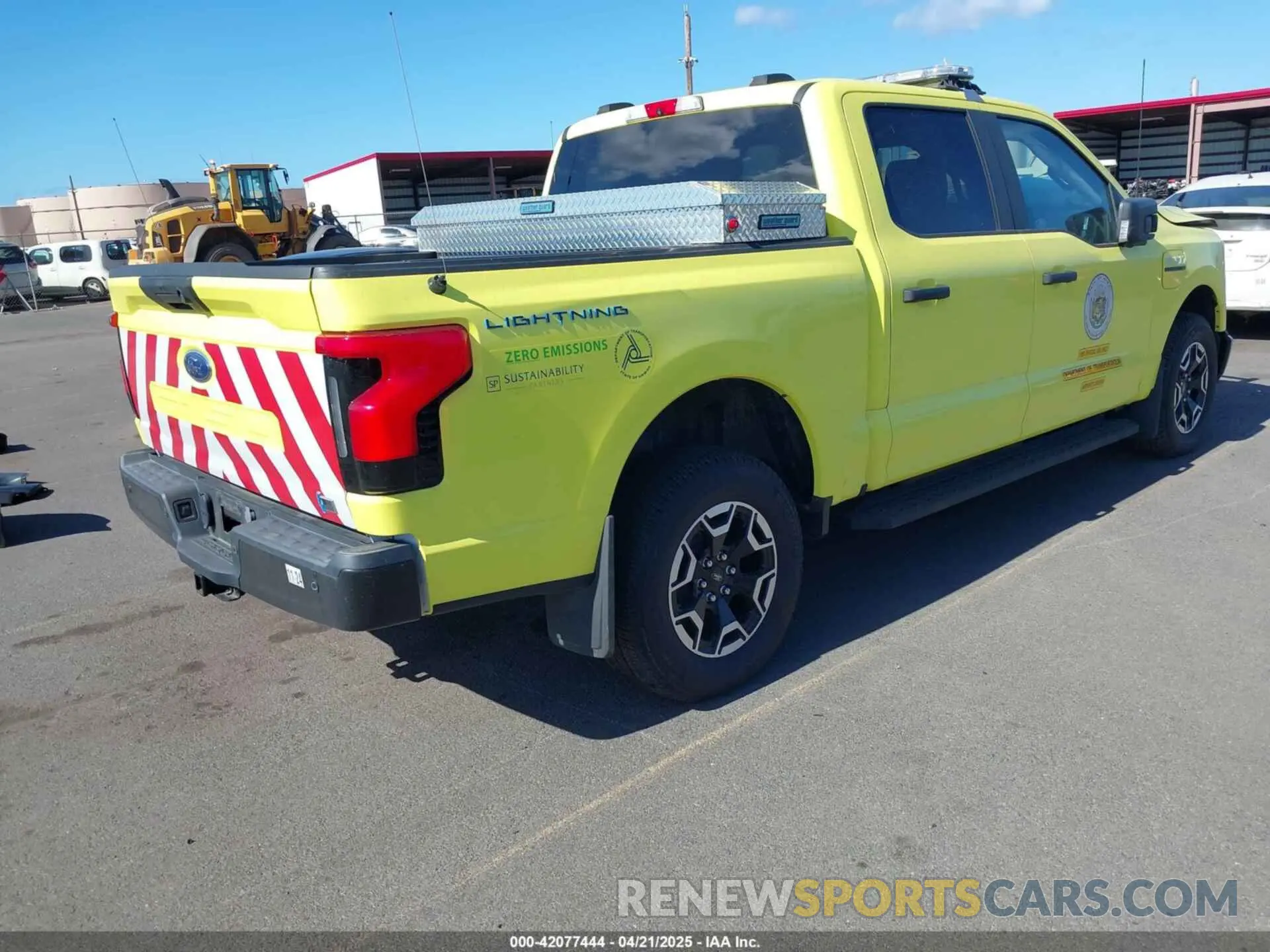 4 Фотография поврежденного автомобиля 1FTVW1EL6PWG09856 FORD F-150 LIGHTNING 2023