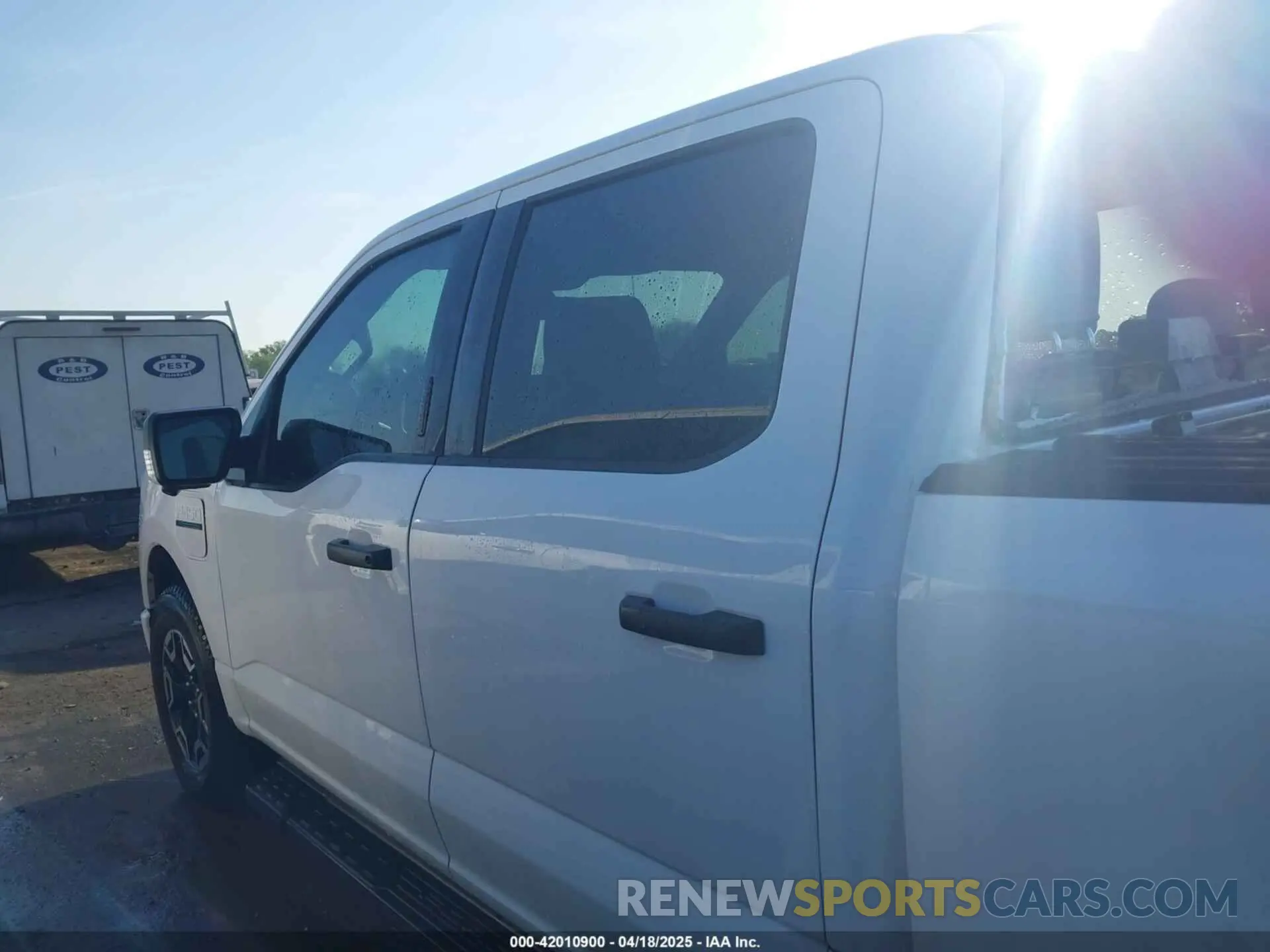 14 Photograph of a damaged car 1FTVW1EL6PWG34059 FORD F-150 LIGHTNING 2023