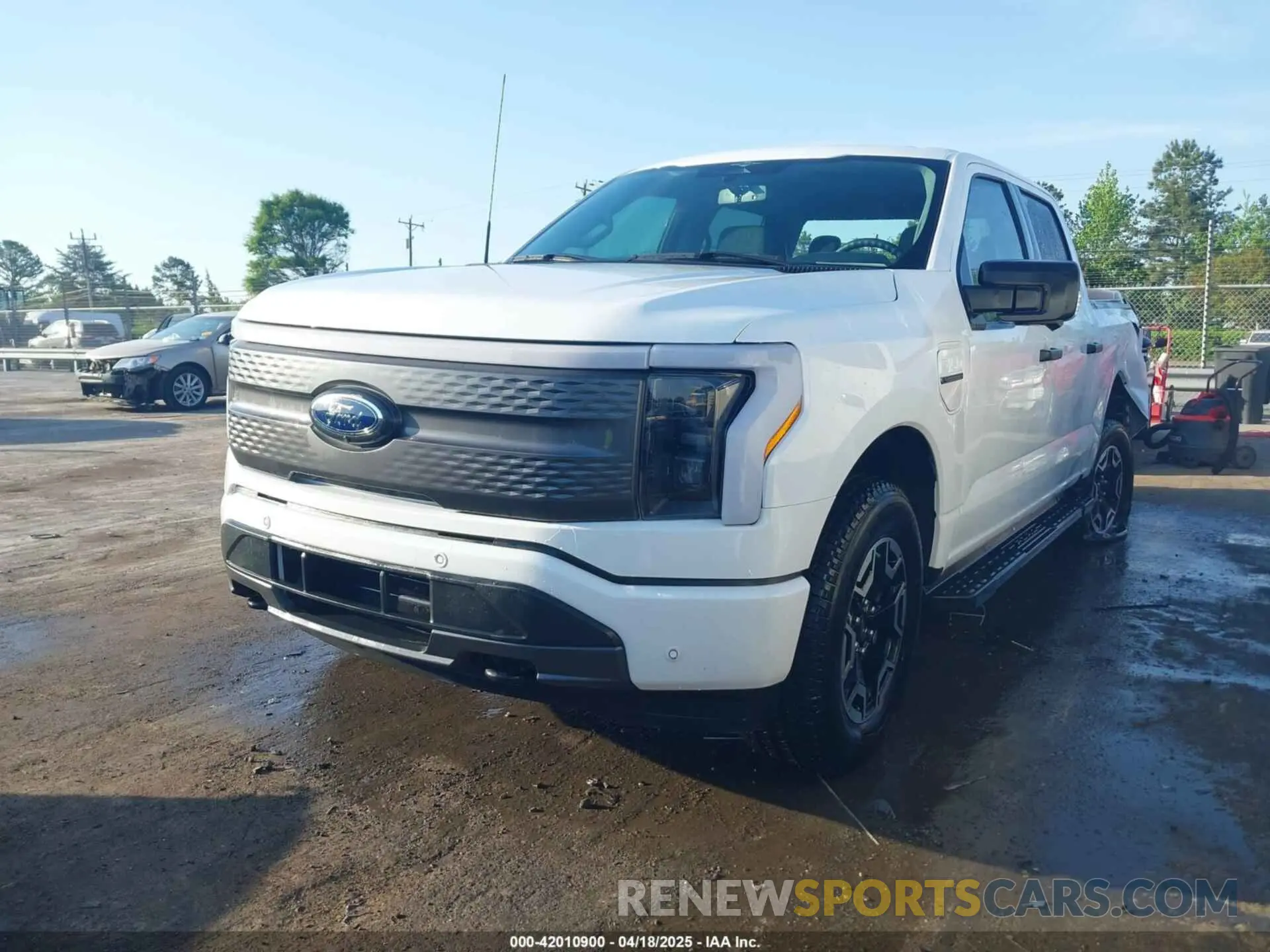 2 Photograph of a damaged car 1FTVW1EL6PWG34059 FORD F-150 LIGHTNING 2023