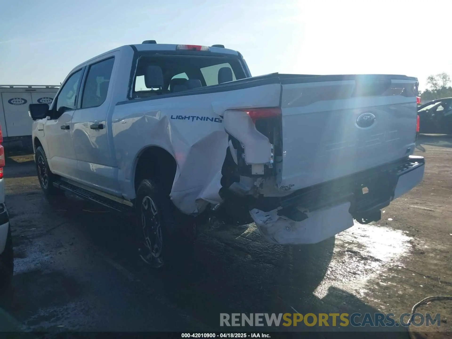 3 Photograph of a damaged car 1FTVW1EL6PWG34059 FORD F-150 LIGHTNING 2023