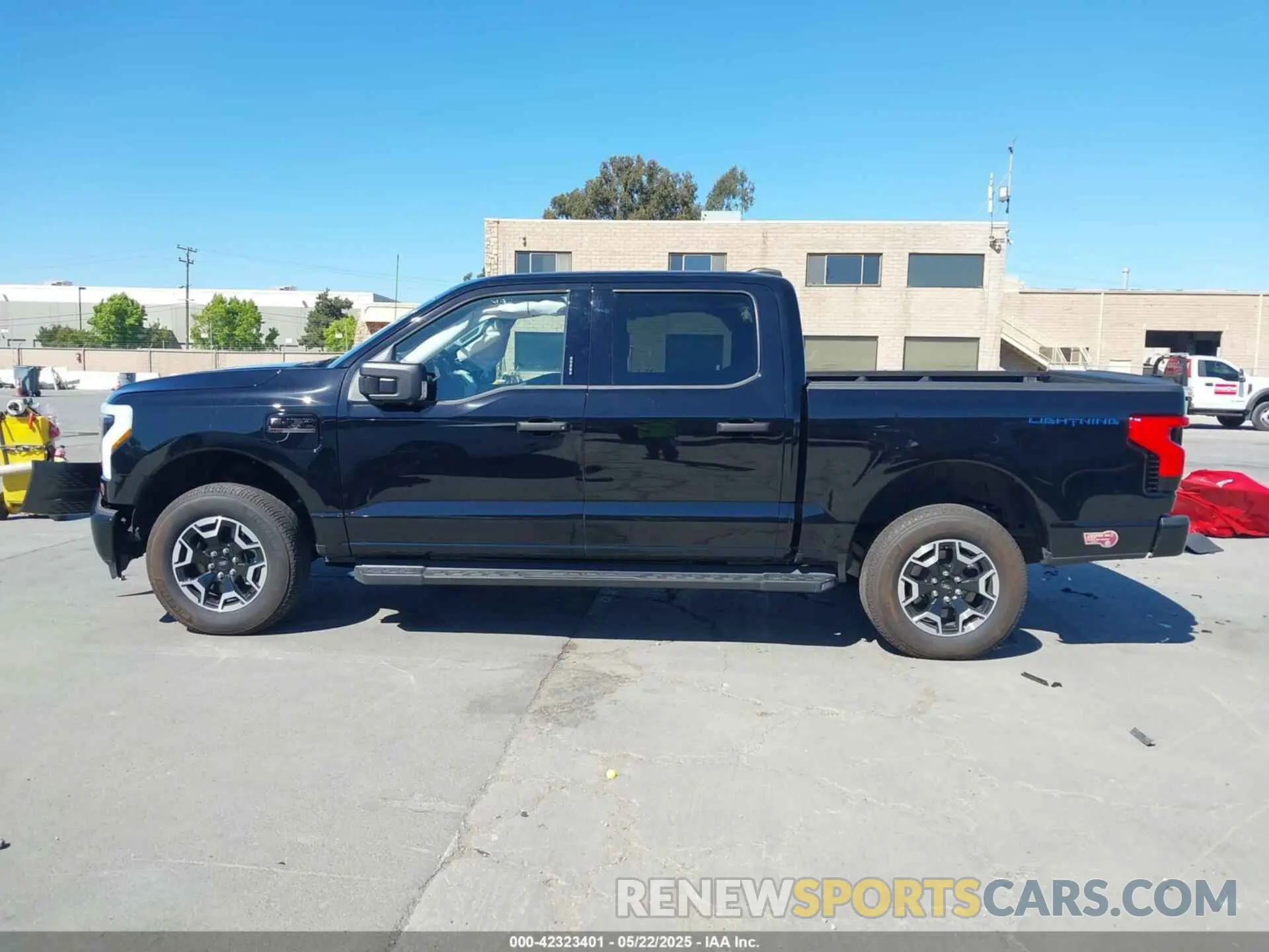15 Фотография поврежденного автомобиля 1FTVW1EL6PWG60080 FORD F-150 LIGHTNING 2023