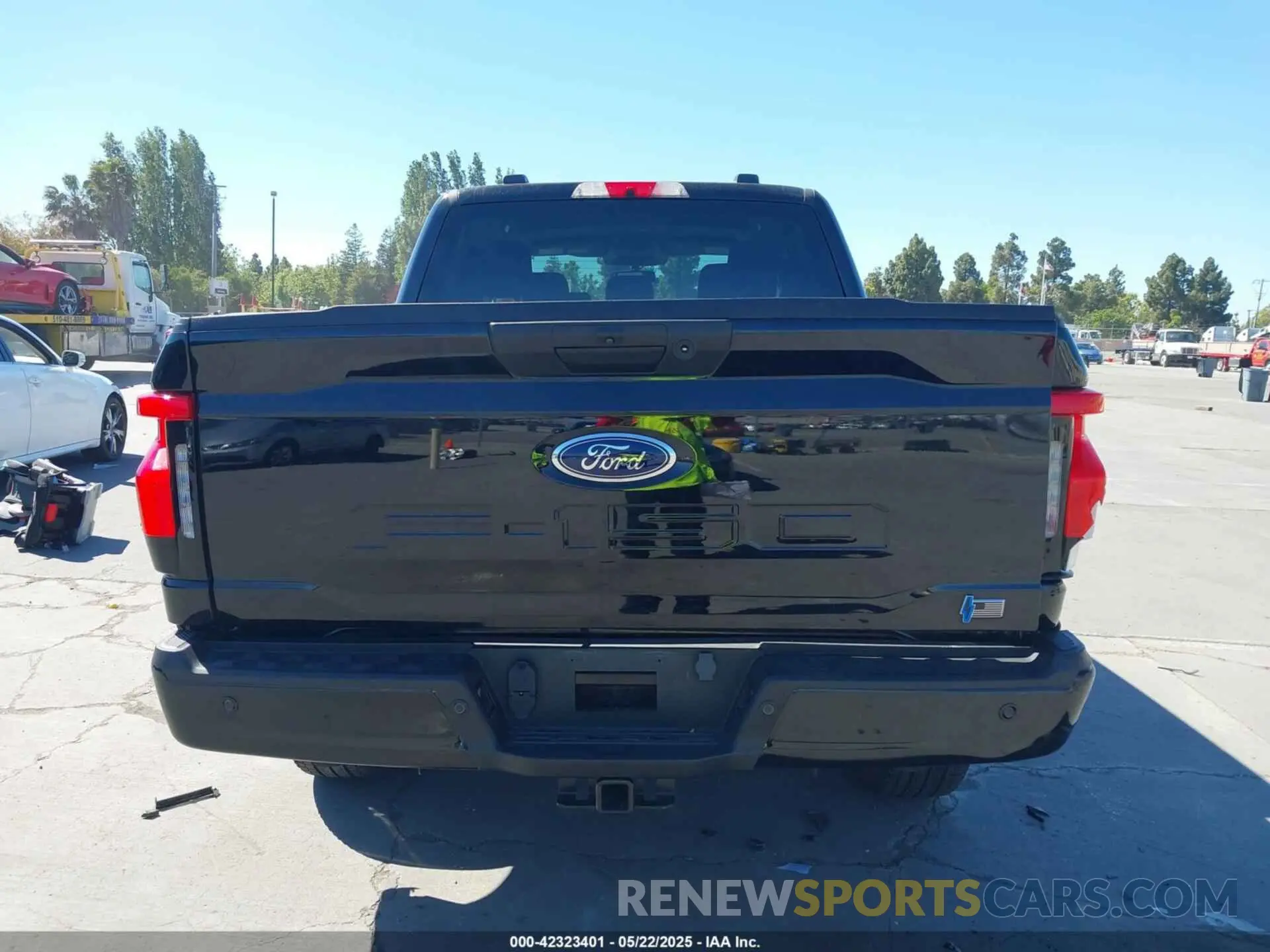 17 Фотография поврежденного автомобиля 1FTVW1EL6PWG60080 FORD F-150 LIGHTNING 2023