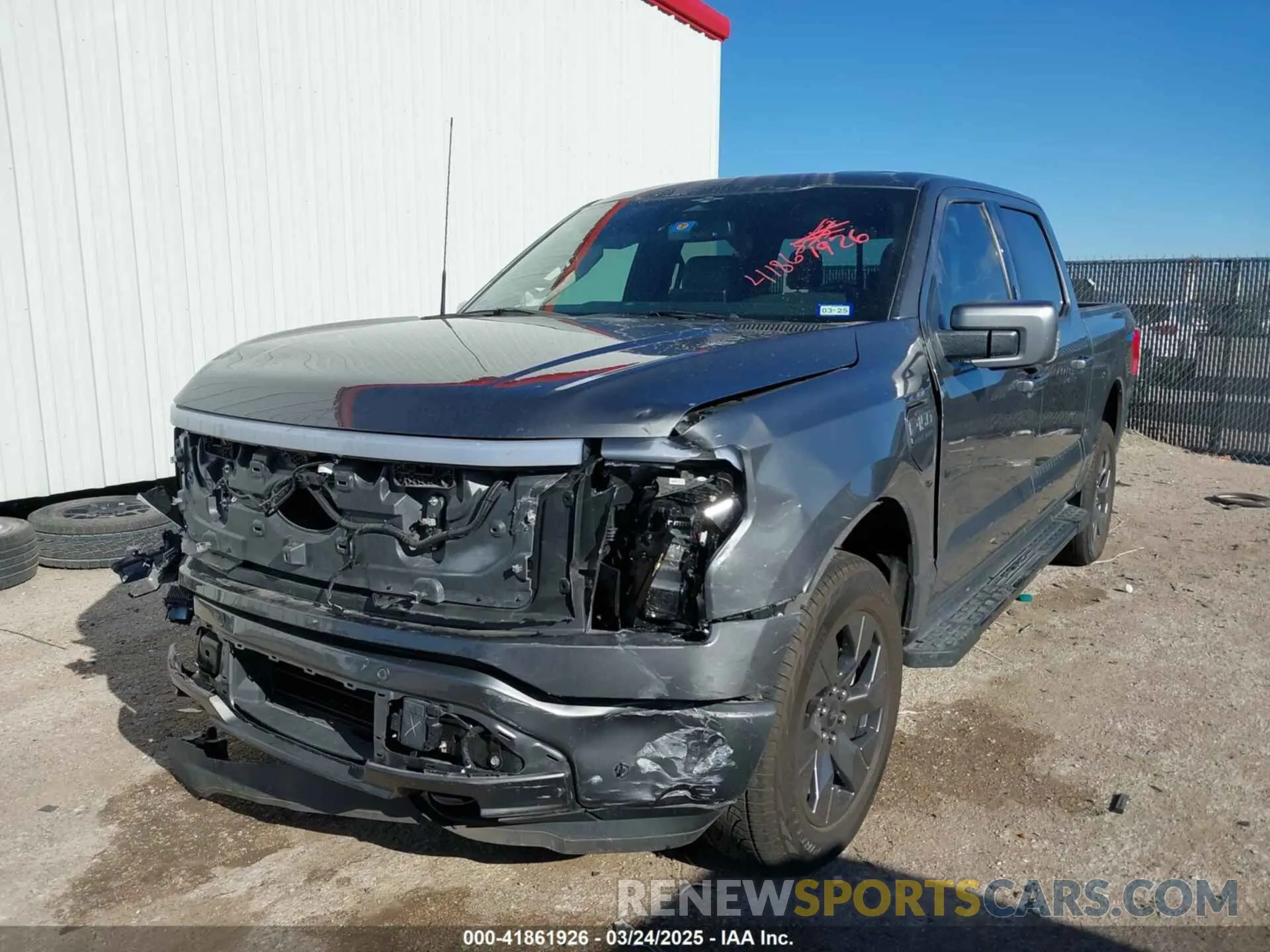 2 Фотография поврежденного автомобиля 1FTVW1EL8PWG06781 FORD F-150 LIGHTNING 2023