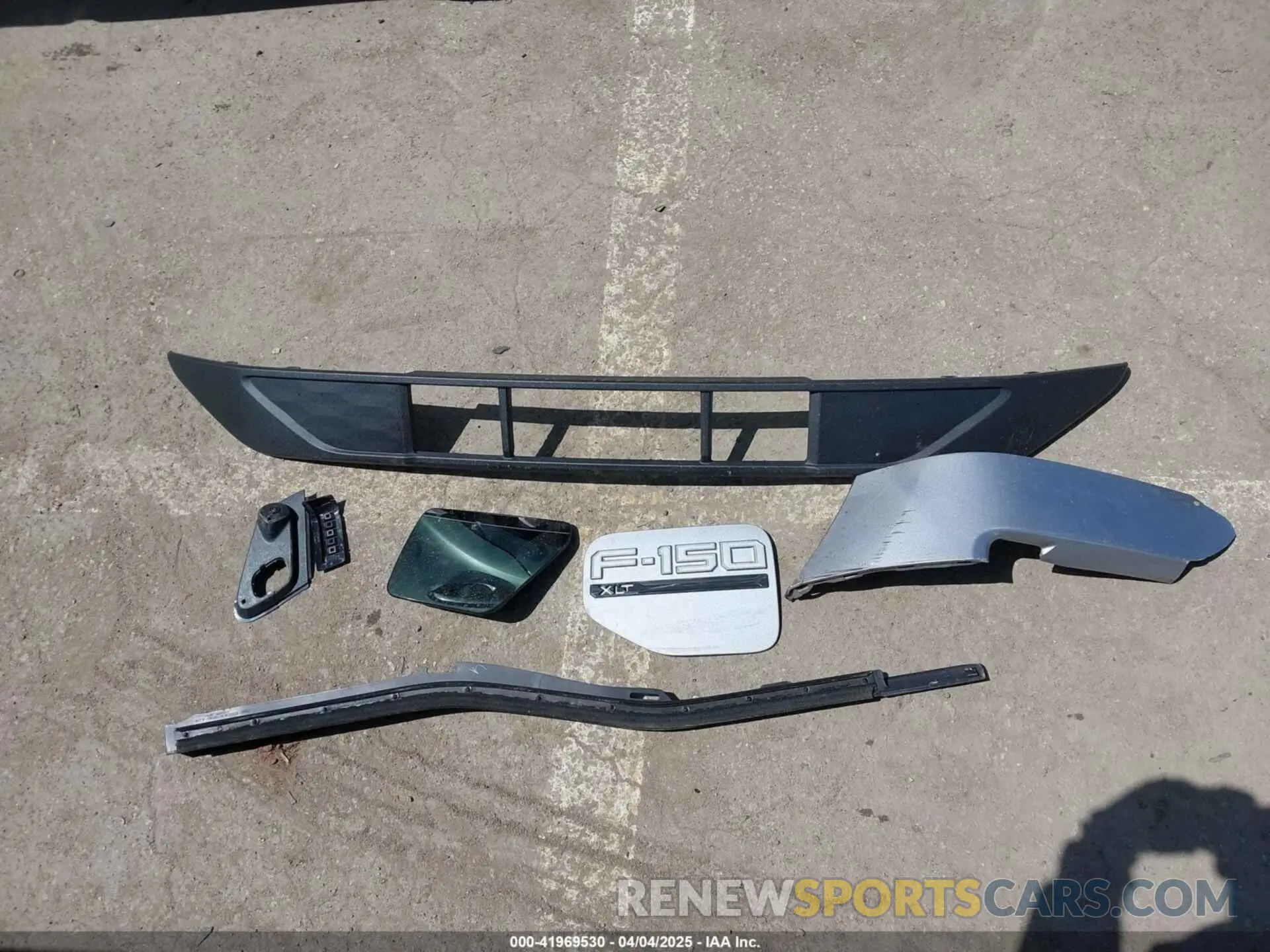 12 Фотография поврежденного автомобиля 1FTVW1ELXPWG36980 FORD F-150 LIGHTNING 2023