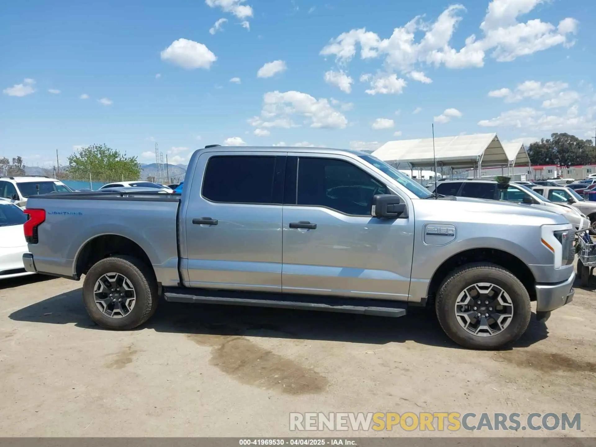 14 Фотография поврежденного автомобиля 1FTVW1ELXPWG36980 FORD F-150 LIGHTNING 2023