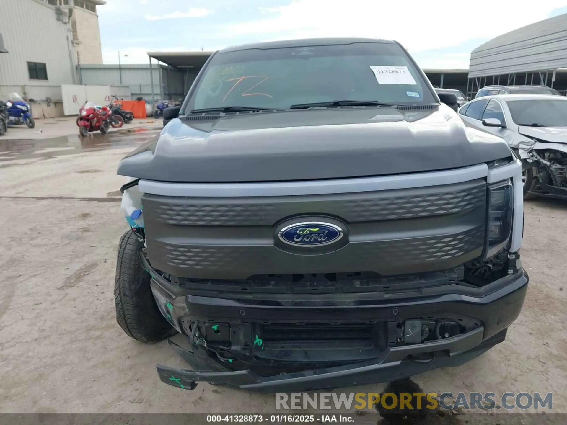 13 Photograph of a damaged car 1FTVW1ELXPWG55836 FORD F-150 LIGHTNING 2023