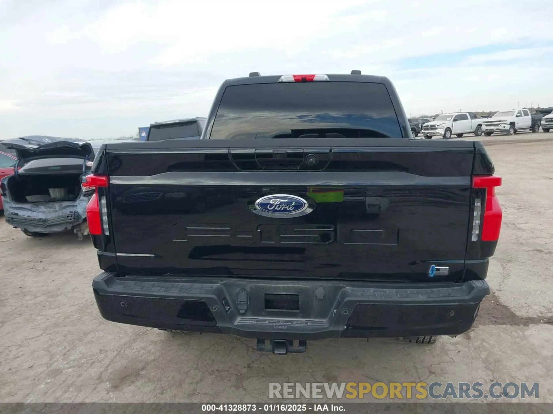 17 Photograph of a damaged car 1FTVW1ELXPWG55836 FORD F-150 LIGHTNING 2023