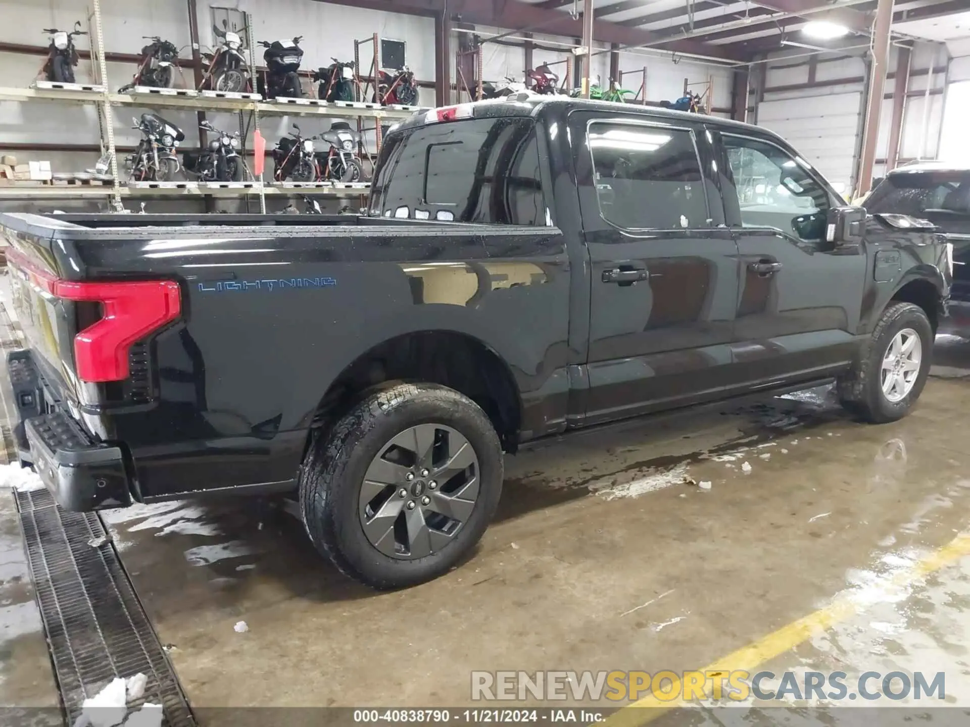 4 Photograph of a damaged car 1FTVW1EV5PWG59228 FORD F-150 LIGHTNING 2023