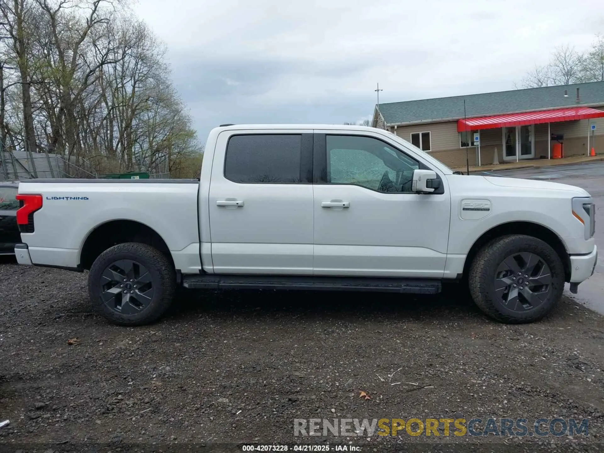 13 Фотография поврежденного автомобиля 1FTVW1EVXPWG27360 FORD F-150 LIGHTNING 2023