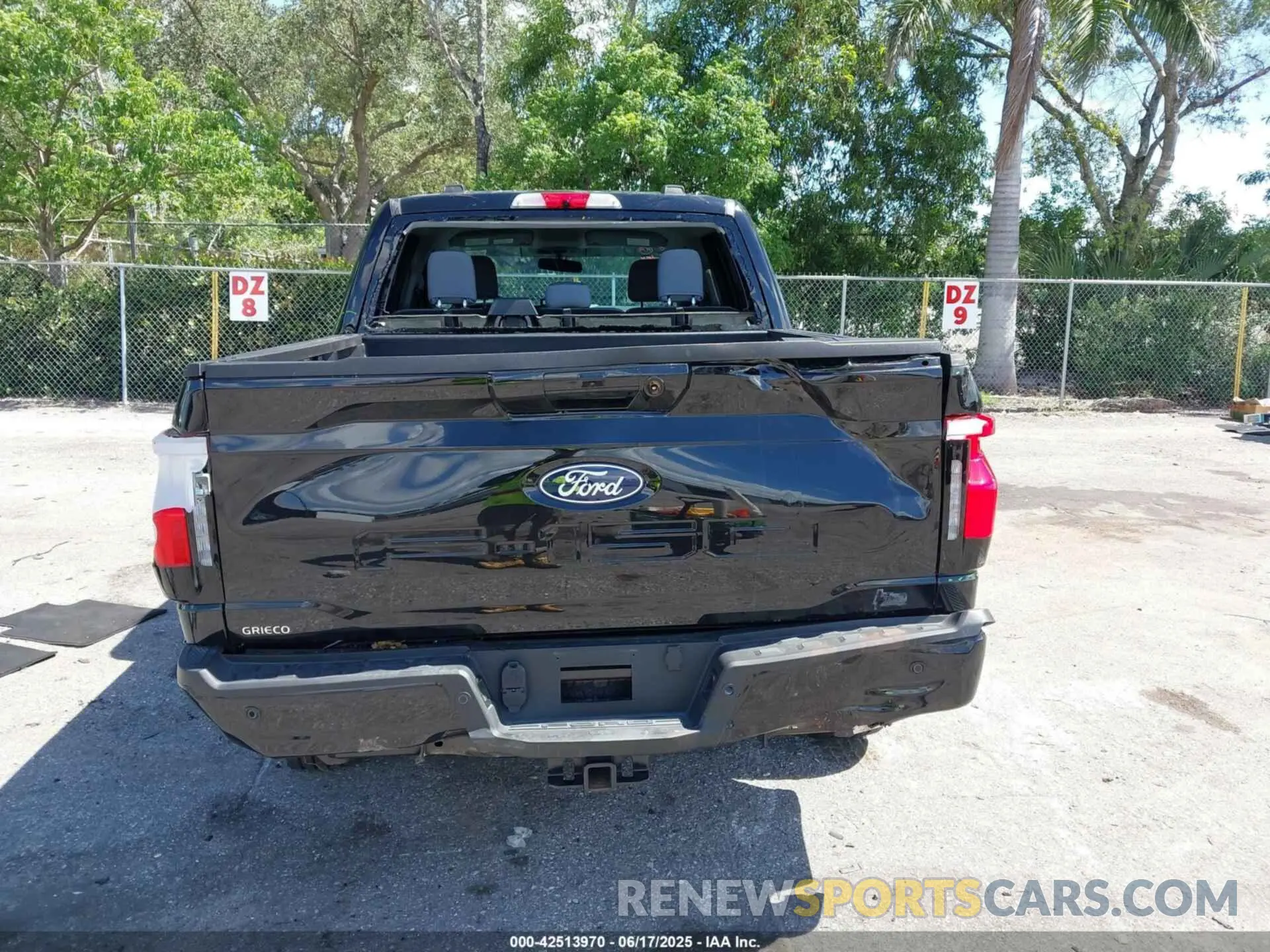 16 Фотография поврежденного автомобиля 1FT6W3L71RWG32177 FORD F-150 LIGHTNING 2024