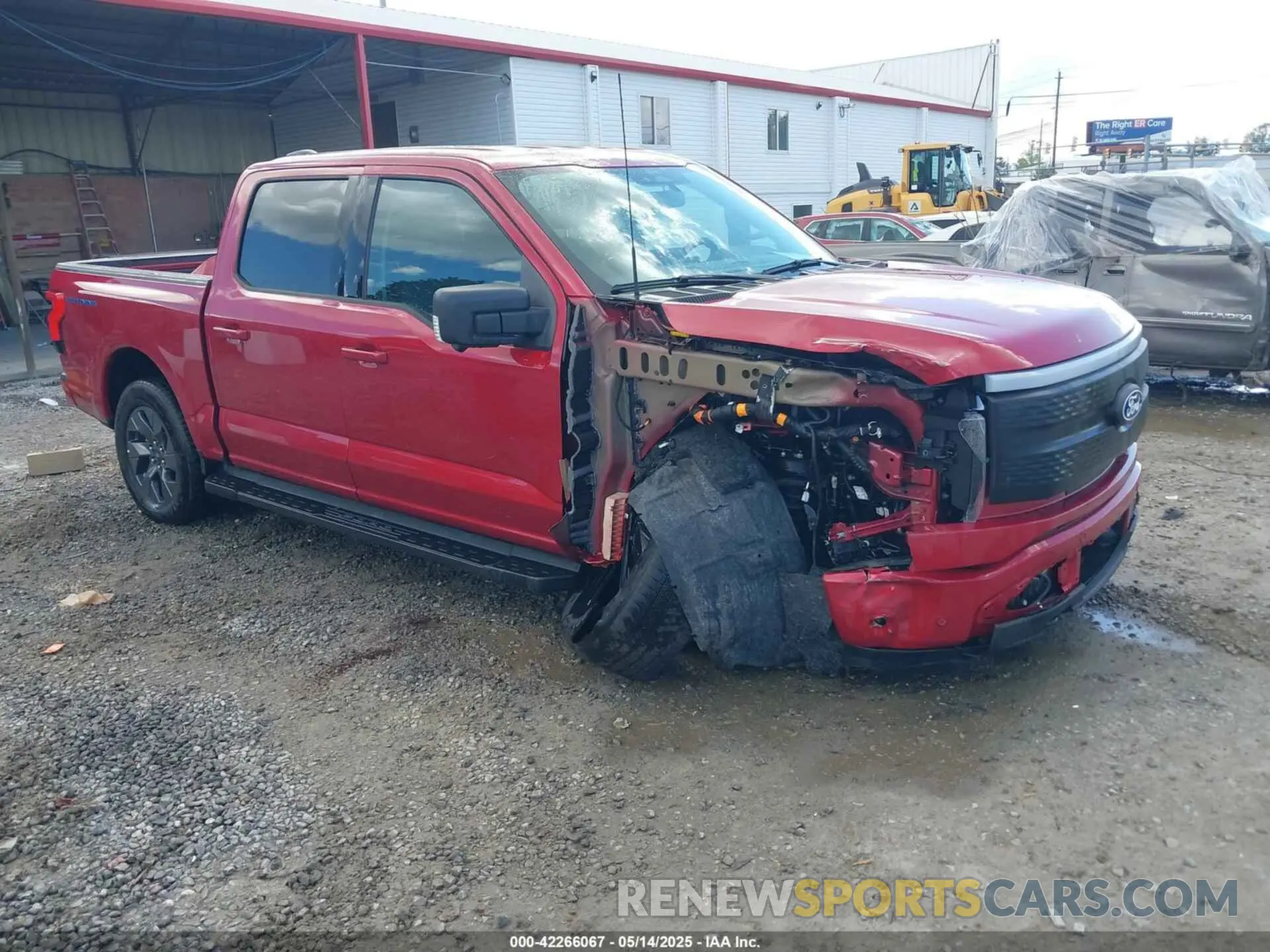 1 Фотография поврежденного автомобиля 1FT6W3L7XRWG02773 FORD F-150 LIGHTNING 2024