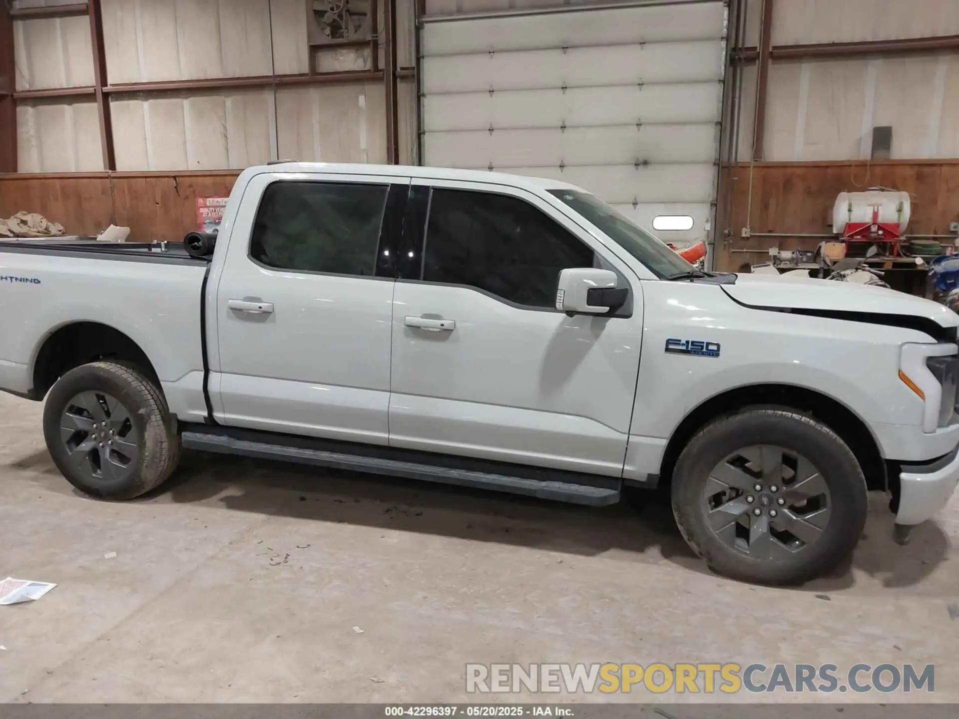 13 Фотография поврежденного автомобиля 1FT6W5L72RWG24374 FORD F-150 LIGHTNING 2024