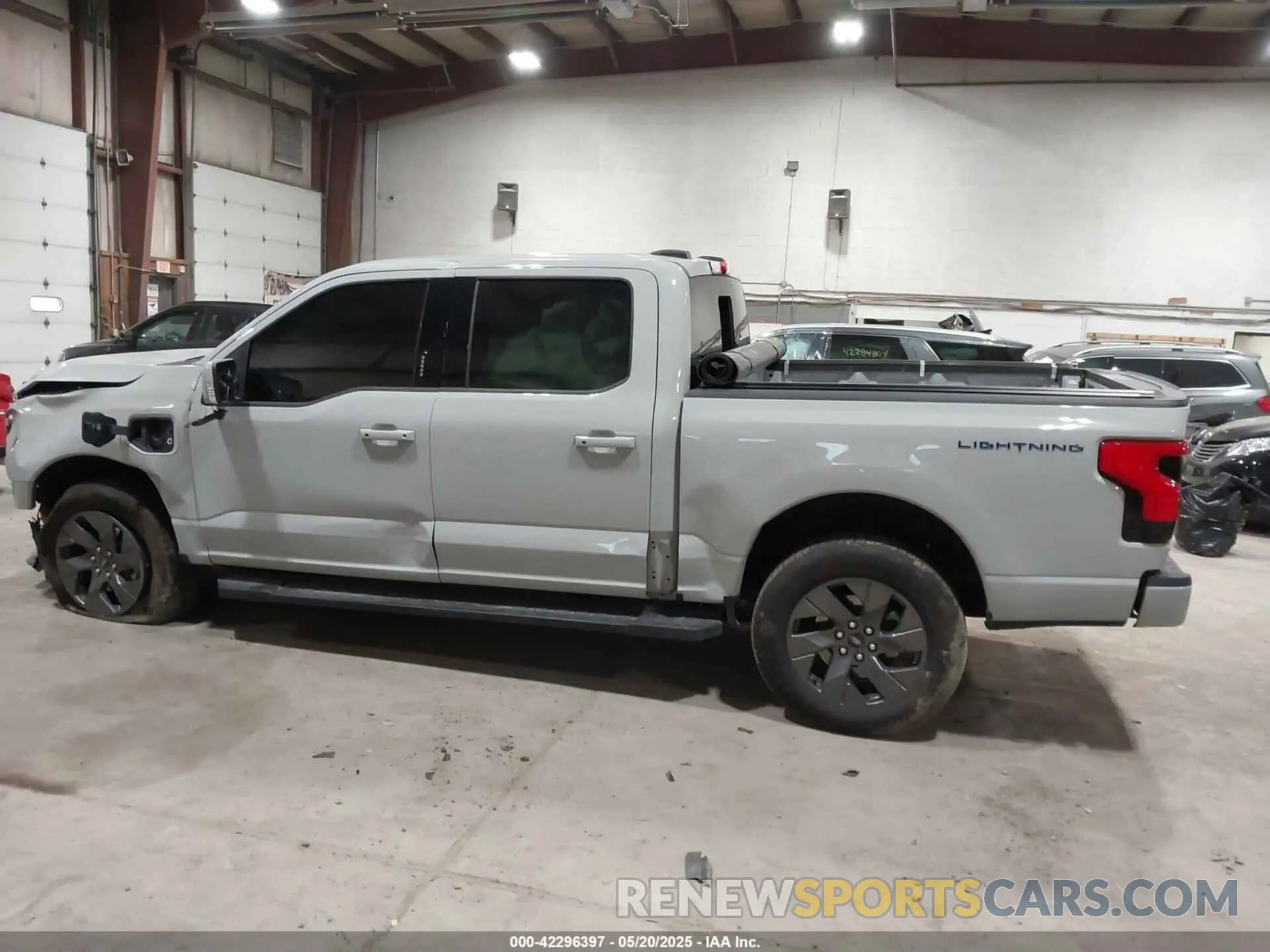14 Фотография поврежденного автомобиля 1FT6W5L72RWG24374 FORD F-150 LIGHTNING 2024