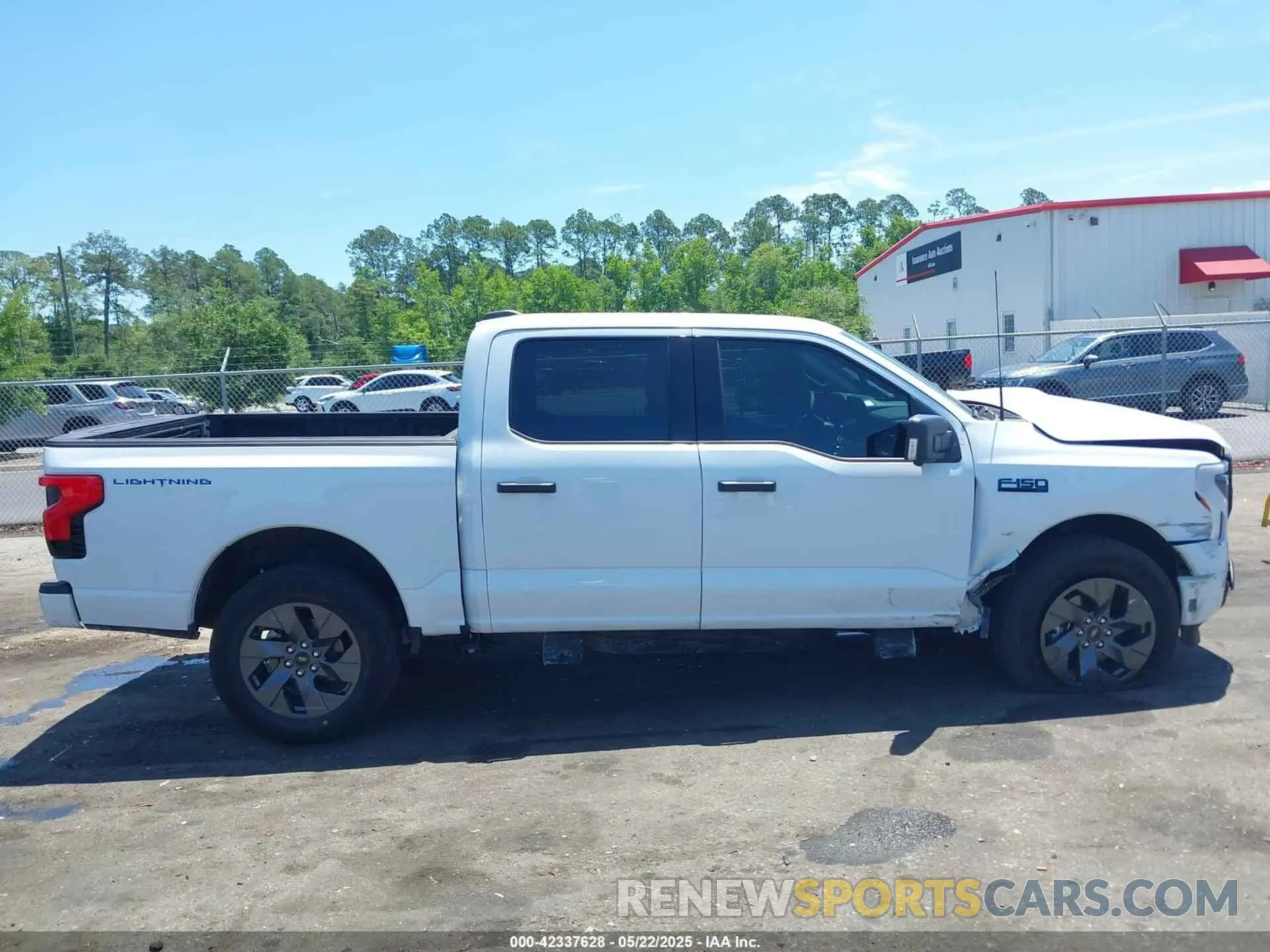 13 Photograph of a damaged car 1FTVW3LK6RWG26665 FORD F-150 LIGHTNING 2024