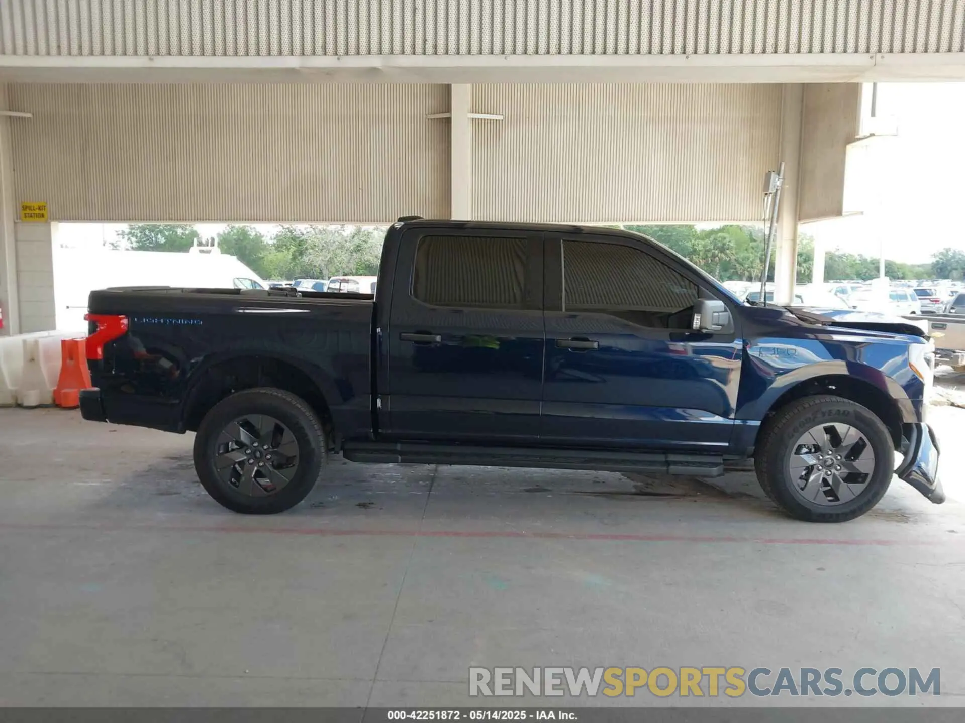 14 Photograph of a damaged car 1FTVW3LK9RWG08466 FORD F-150 LIGHTNING 2024