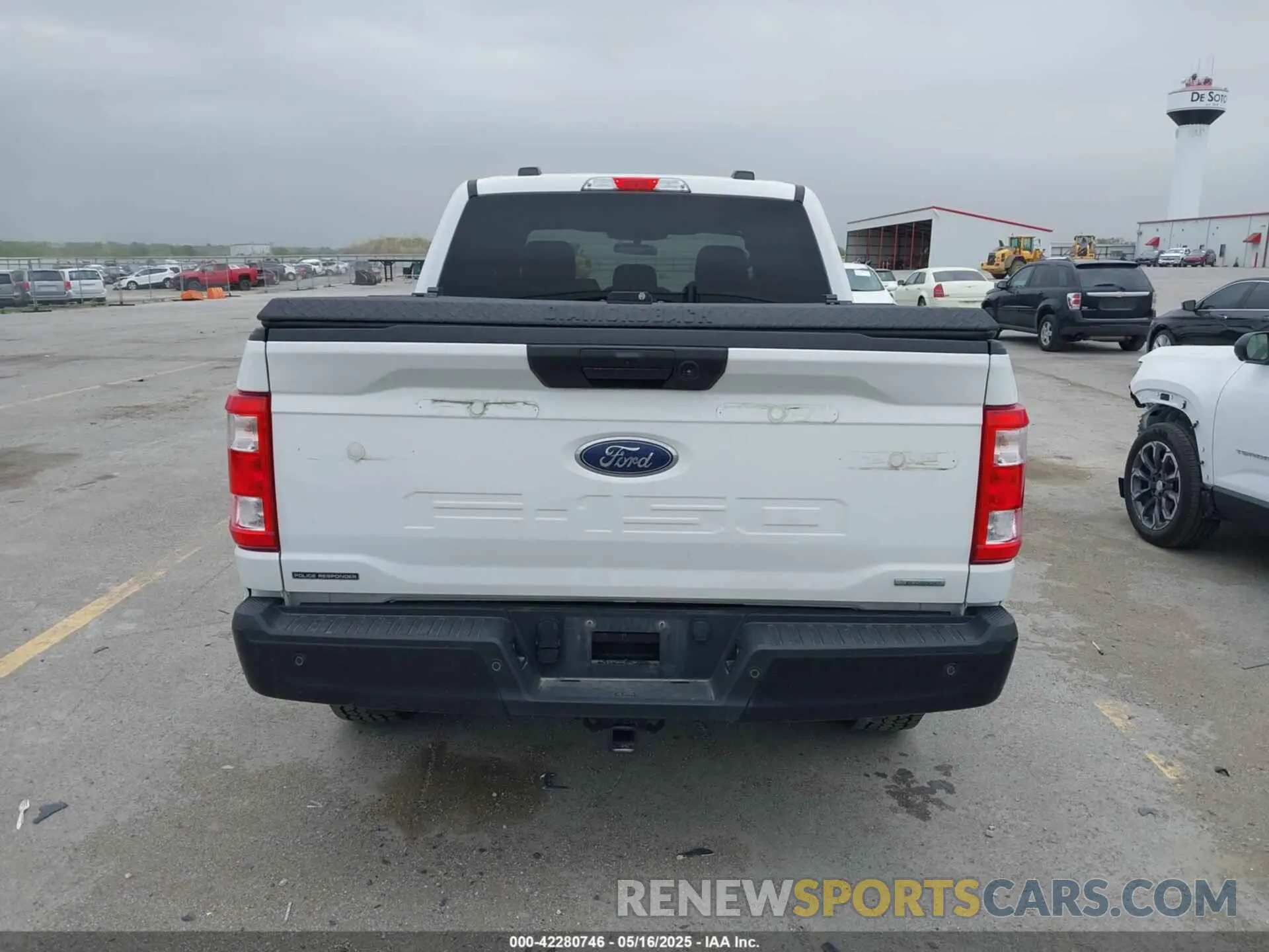 16 Photograph of a damaged car 1FTFW1P82NKE64364 FORD F-150 POLICE RESPONDER 2022