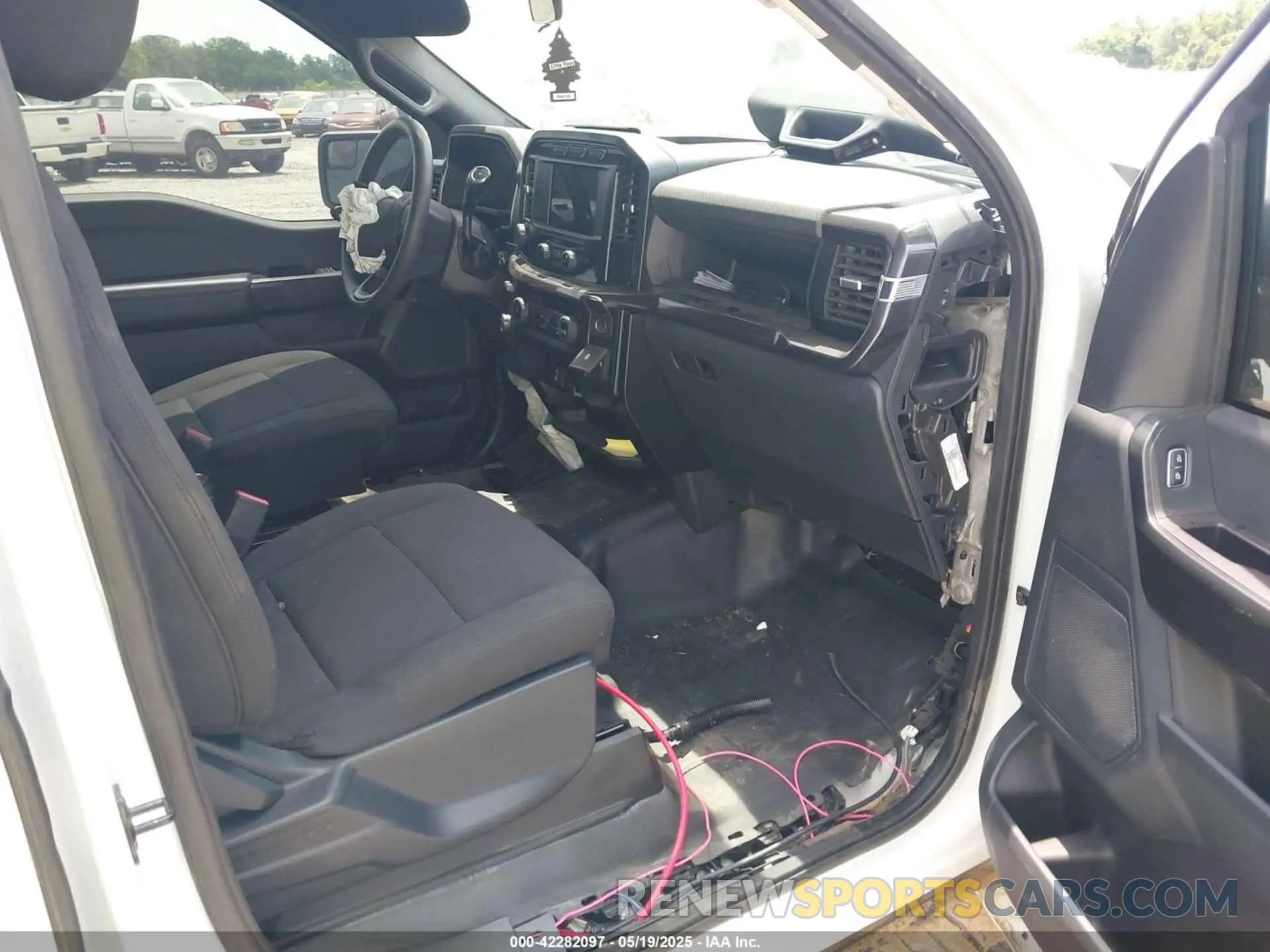 5 Photograph of a damaged car 1FTFW1P82PKD22518 FORD F-150 POLICE RESPONDER 2023
