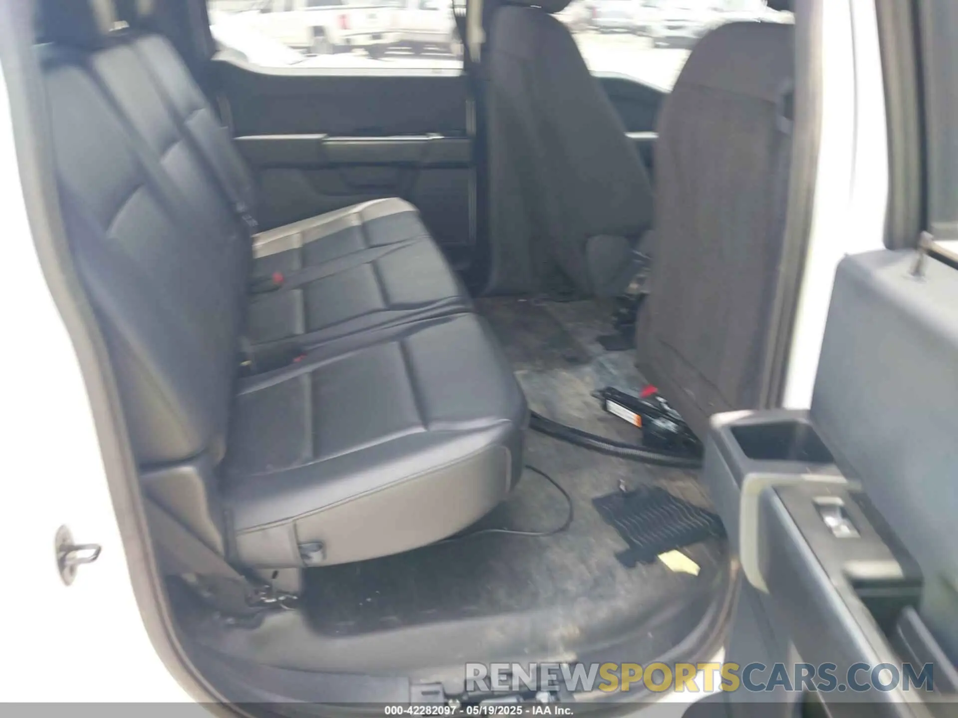8 Photograph of a damaged car 1FTFW1P82PKD22518 FORD F-150 POLICE RESPONDER 2023