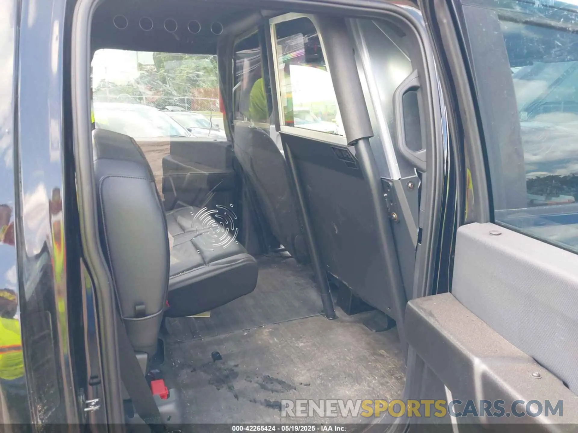 8 Photograph of a damaged car 1FTFW1P8XRKE03981 FORD F-150 POLICE RESPONDER 2024