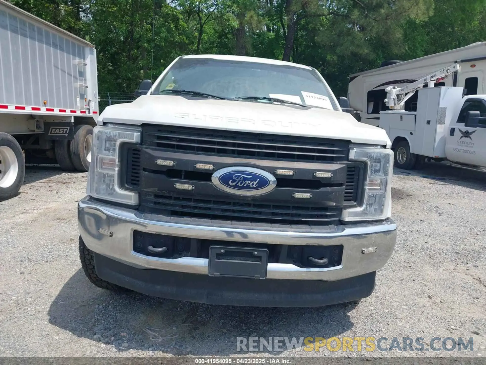 12 Фотография поврежденного автомобиля 1FD7W2B6XKEF85326 FORD F-250 2019
