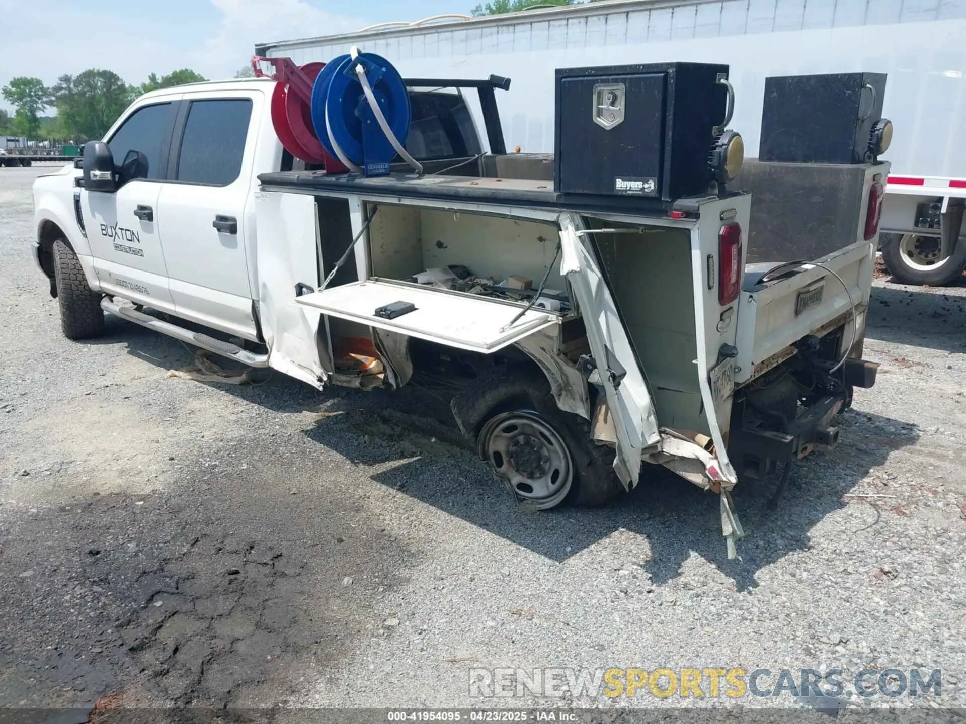 3 Фотография поврежденного автомобиля 1FD7W2B6XKEF85326 FORD F-250 2019