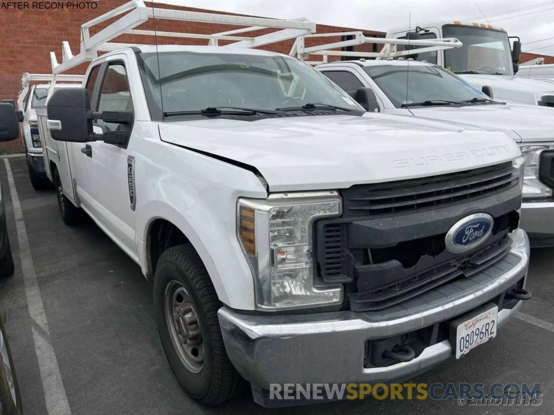 10 Photograph of a damaged car 1FD7X2A63KED04014 FORD F-250 2019