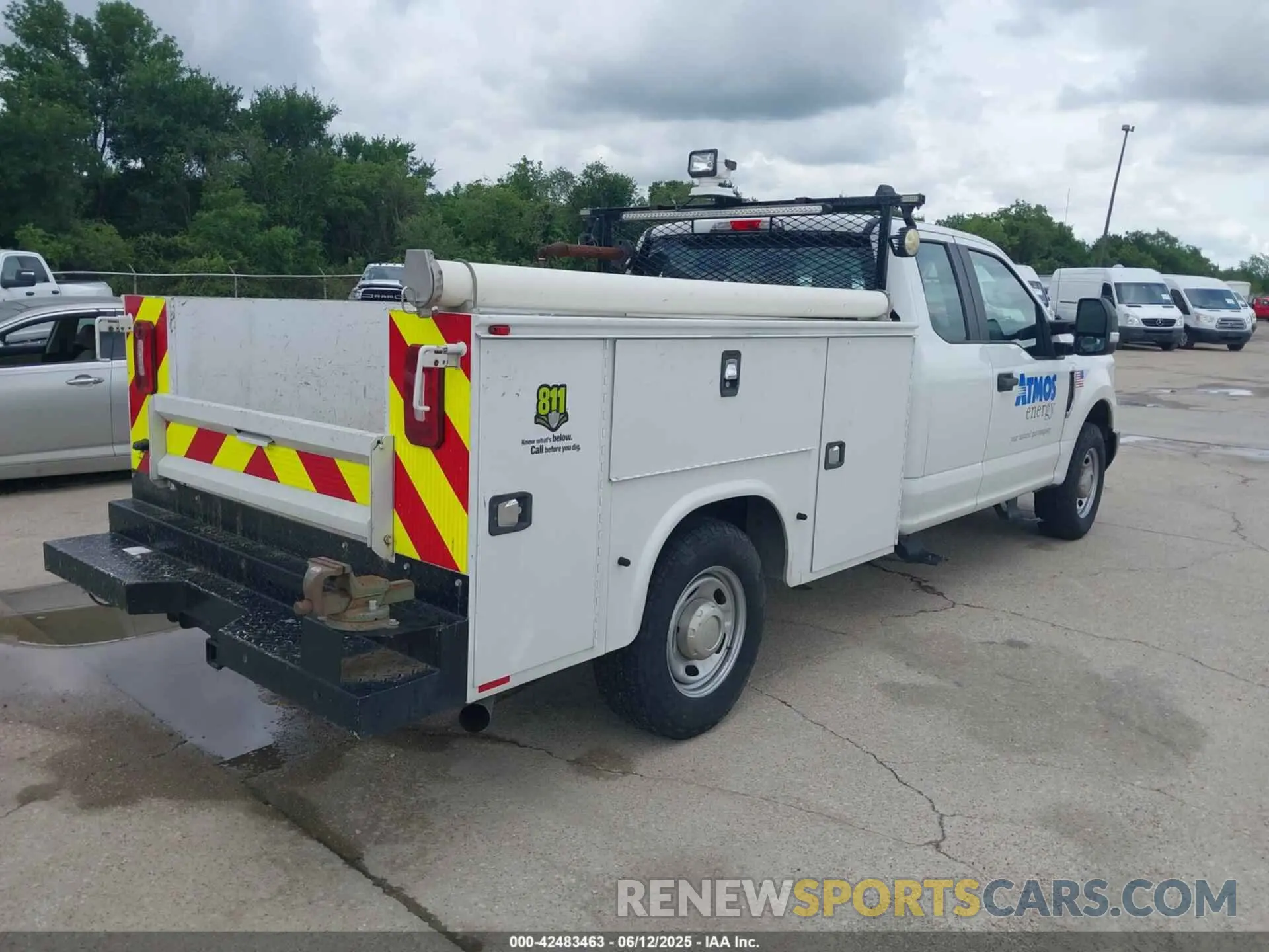 4 Photograph of a damaged car 1FD7X2A68KEE68410 FORD F-250 2019