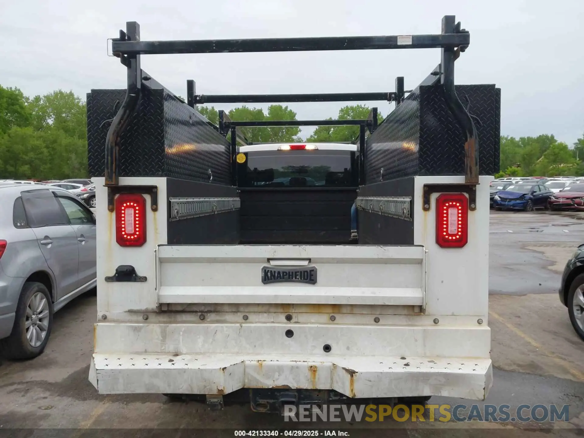 16 Photograph of a damaged car 1FD7X2B60KEC25009 FORD F-250 2019