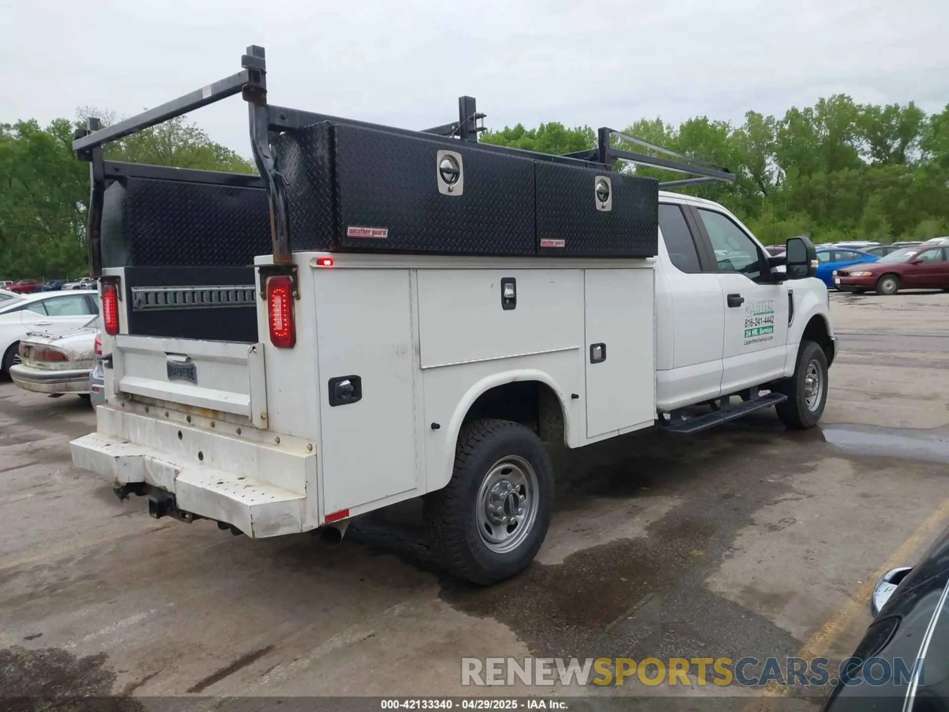 4 Photograph of a damaged car 1FD7X2B60KEC25009 FORD F-250 2019