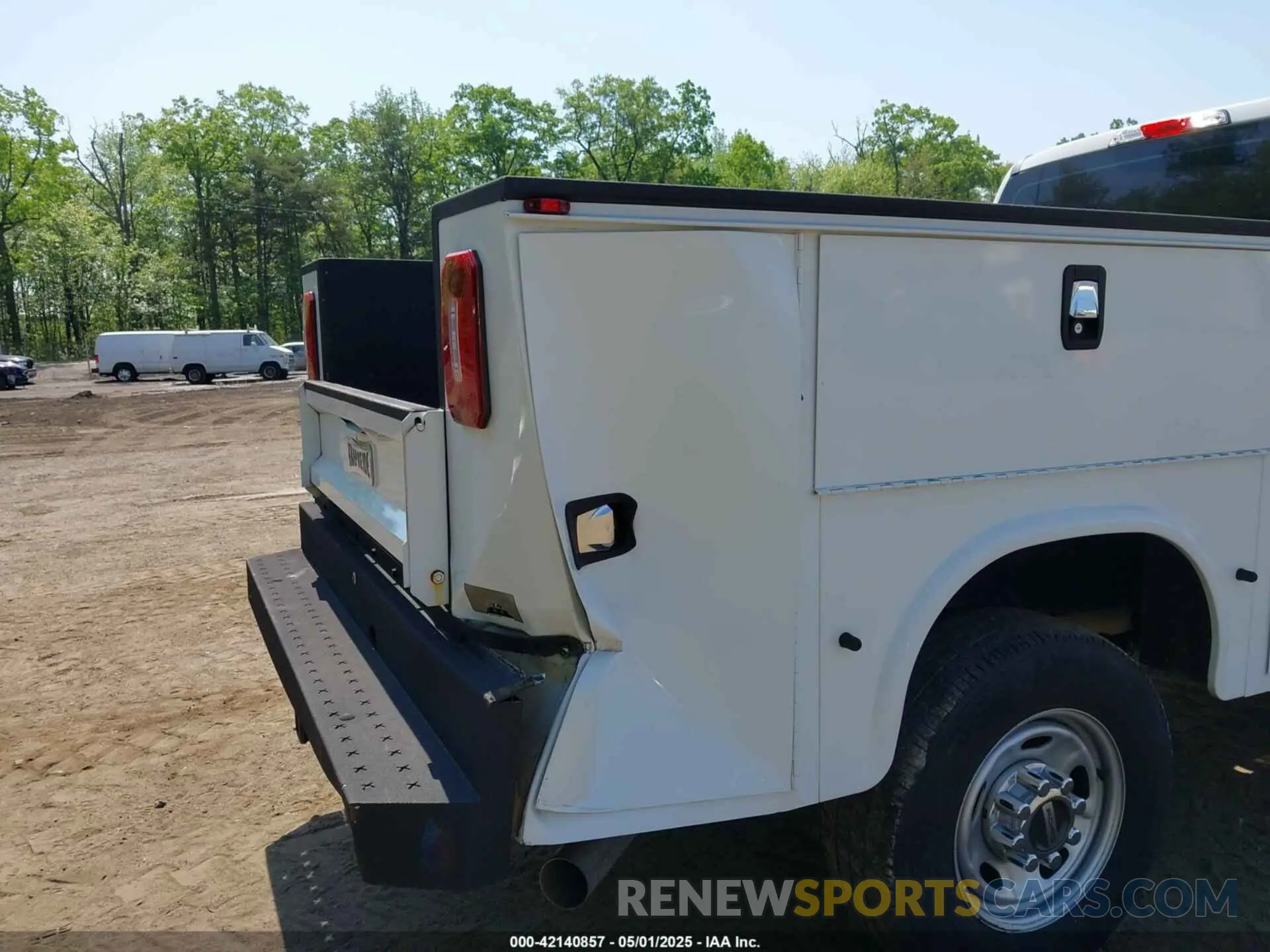 6 Фотография поврежденного автомобиля 1FD7X2B69KEE75526 FORD F-250 2019