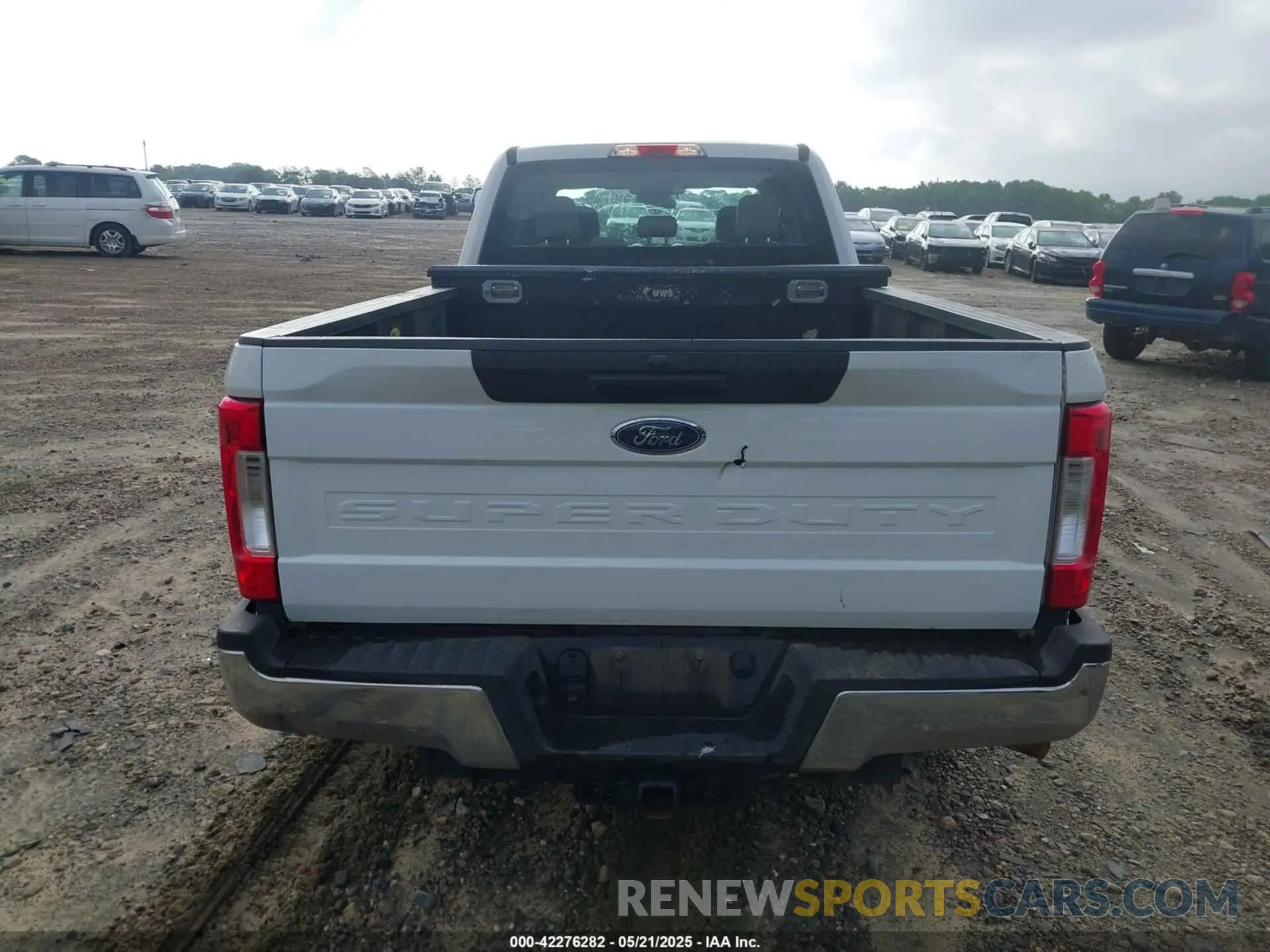 16 Photograph of a damaged car 1FT7W2A64KEF09039 FORD F-250 2019