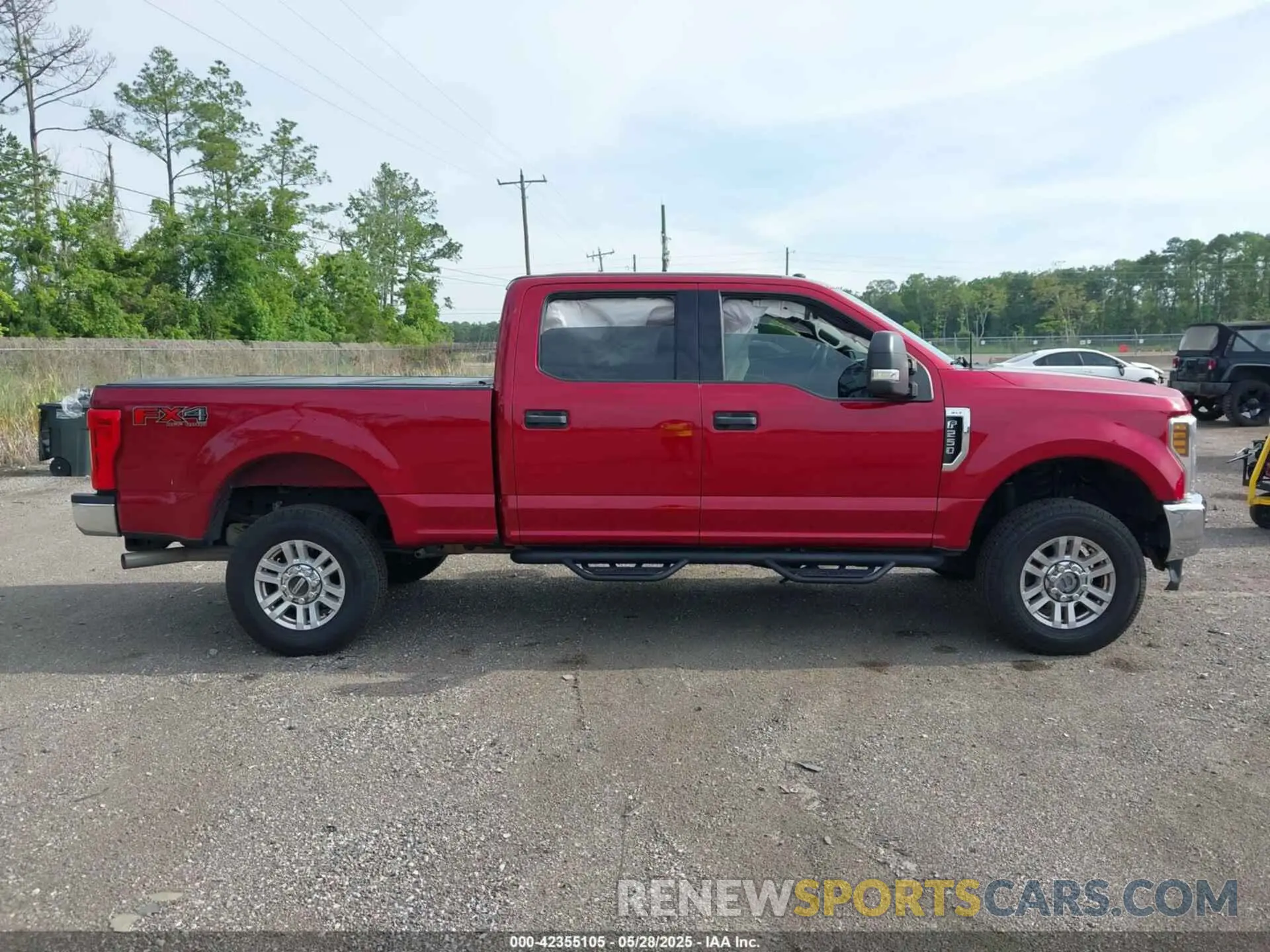 13 Photograph of a damaged car 1FT7W2B60KEC57384 FORD F-250 2019