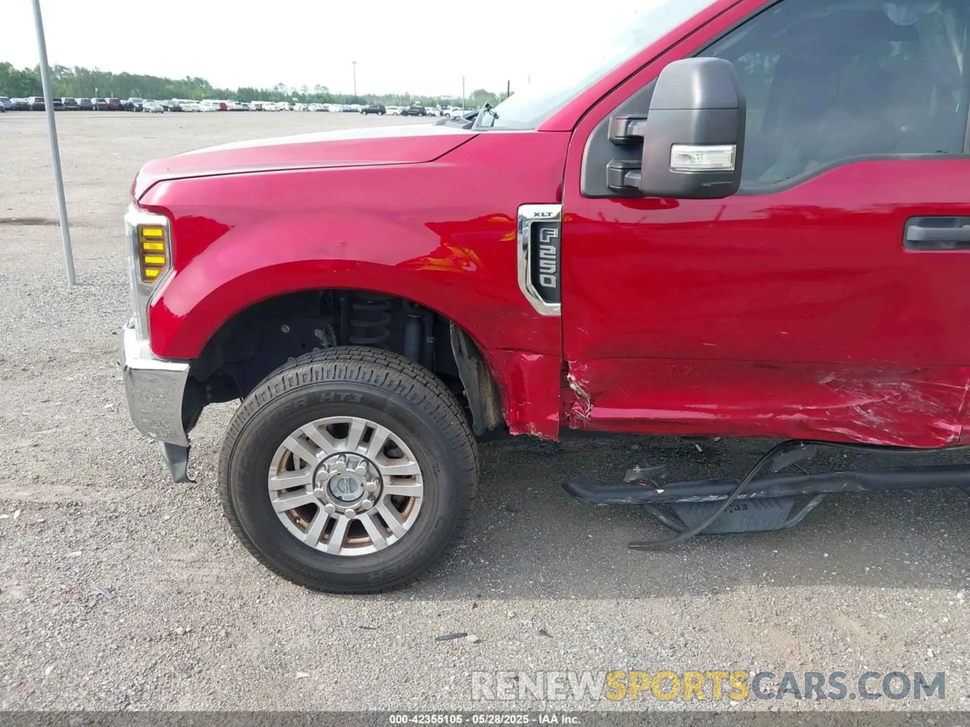 17 Photograph of a damaged car 1FT7W2B60KEC57384 FORD F-250 2019