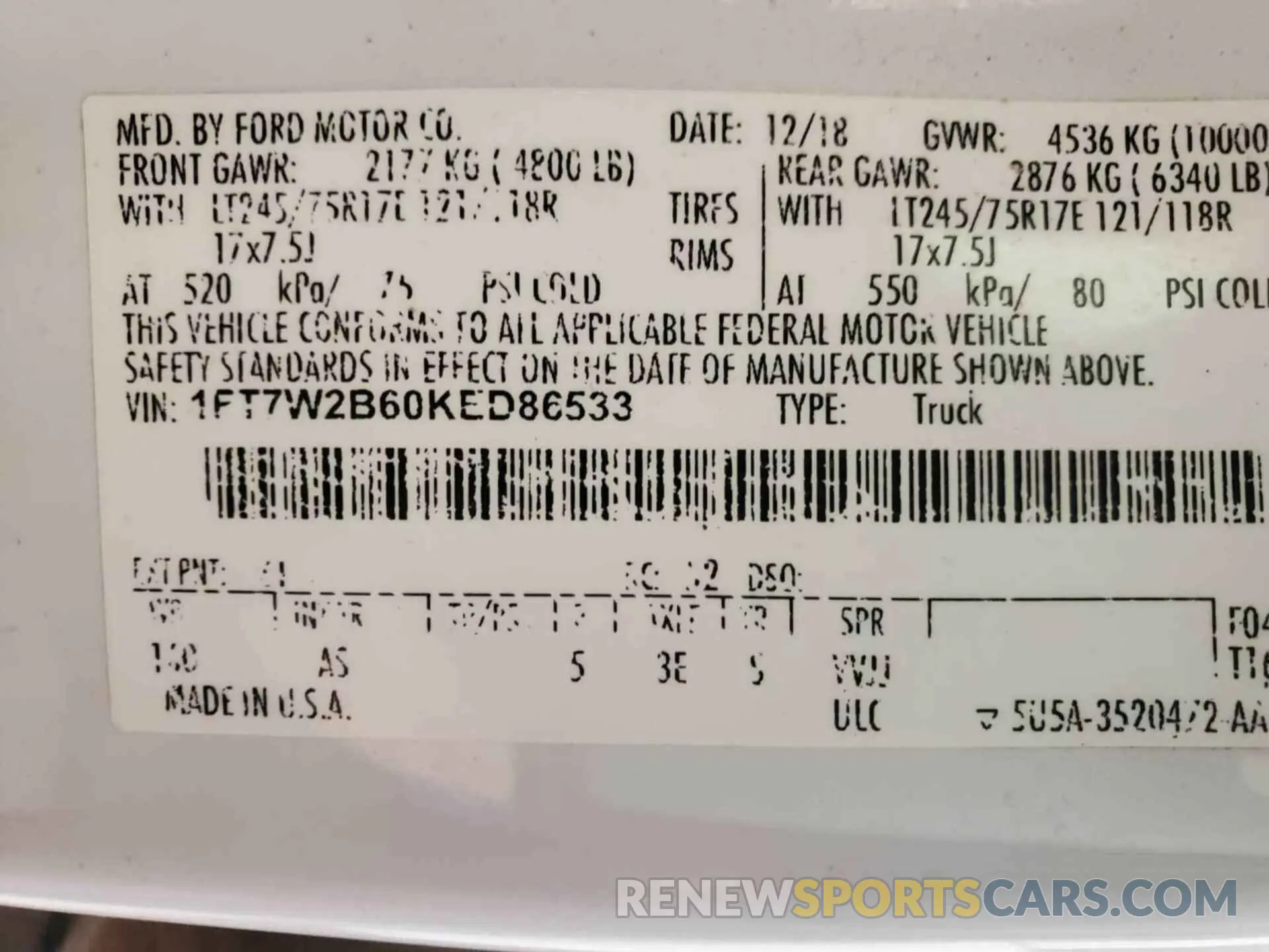 17 Photograph of a damaged car 1FT7W2B60KED86533 FORD F-250 2019